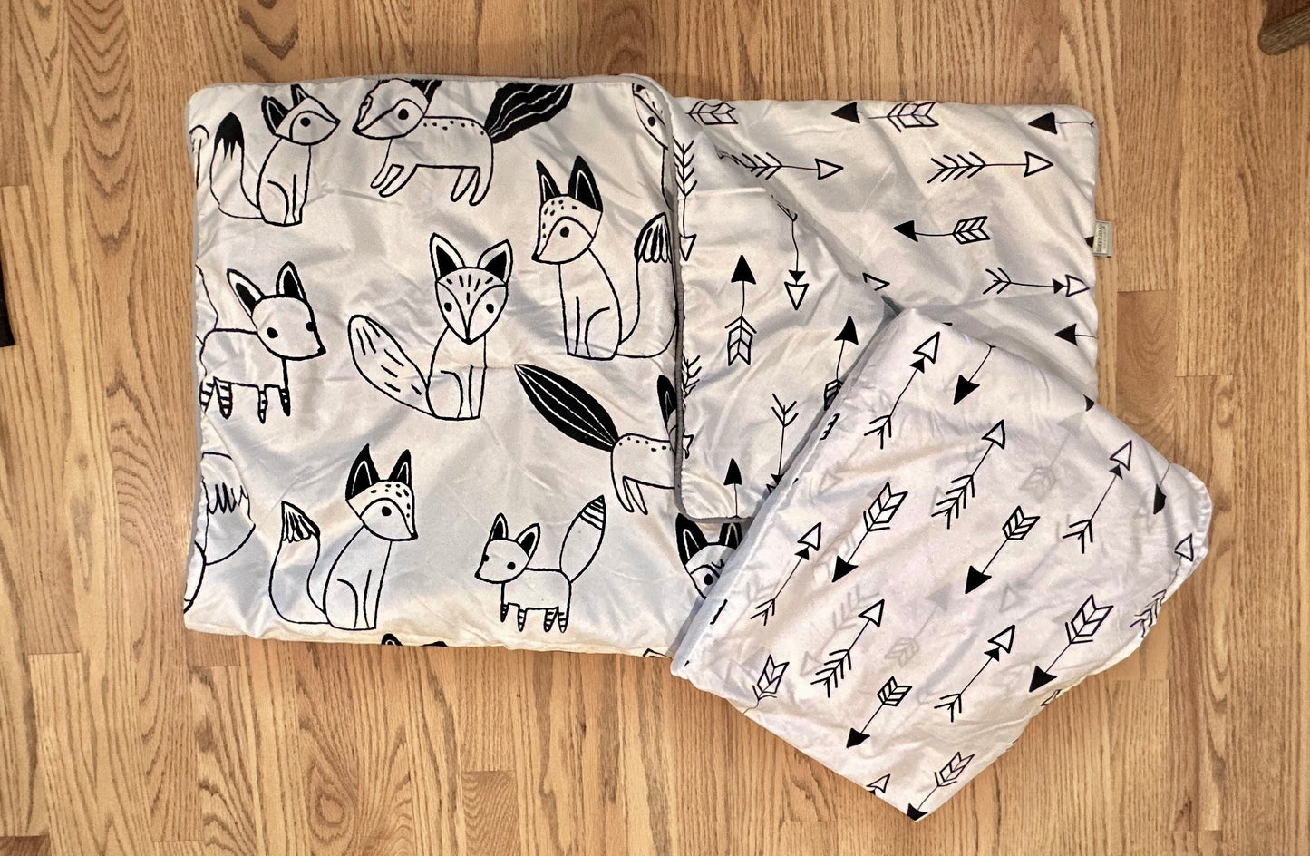 #198- Sweet Jojo Designs, Fox & Arrow Crib Blanket & Bedskirt *Read Description*