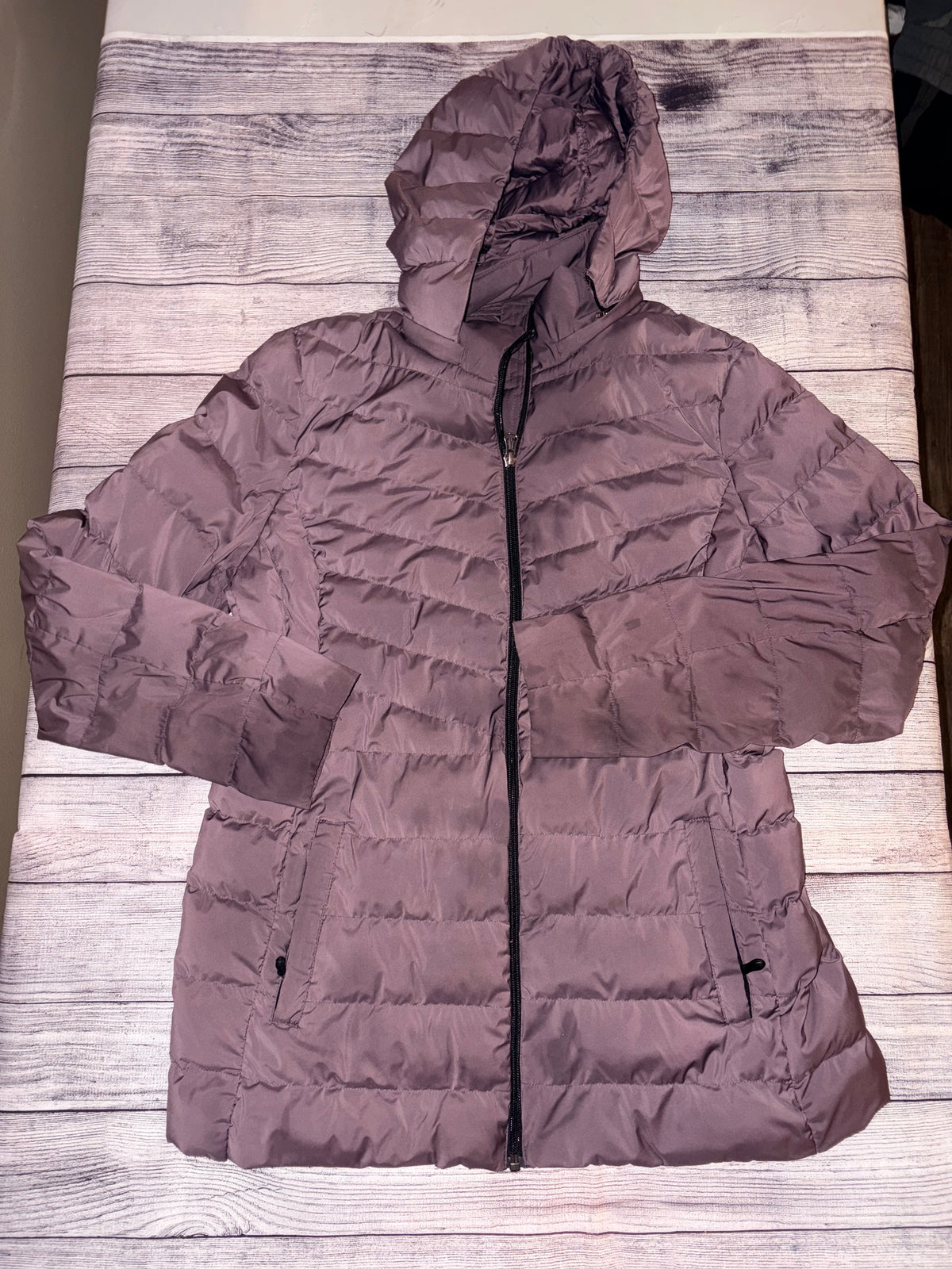 Seller 124 32’ Heat Women’s Large Puffer Coat