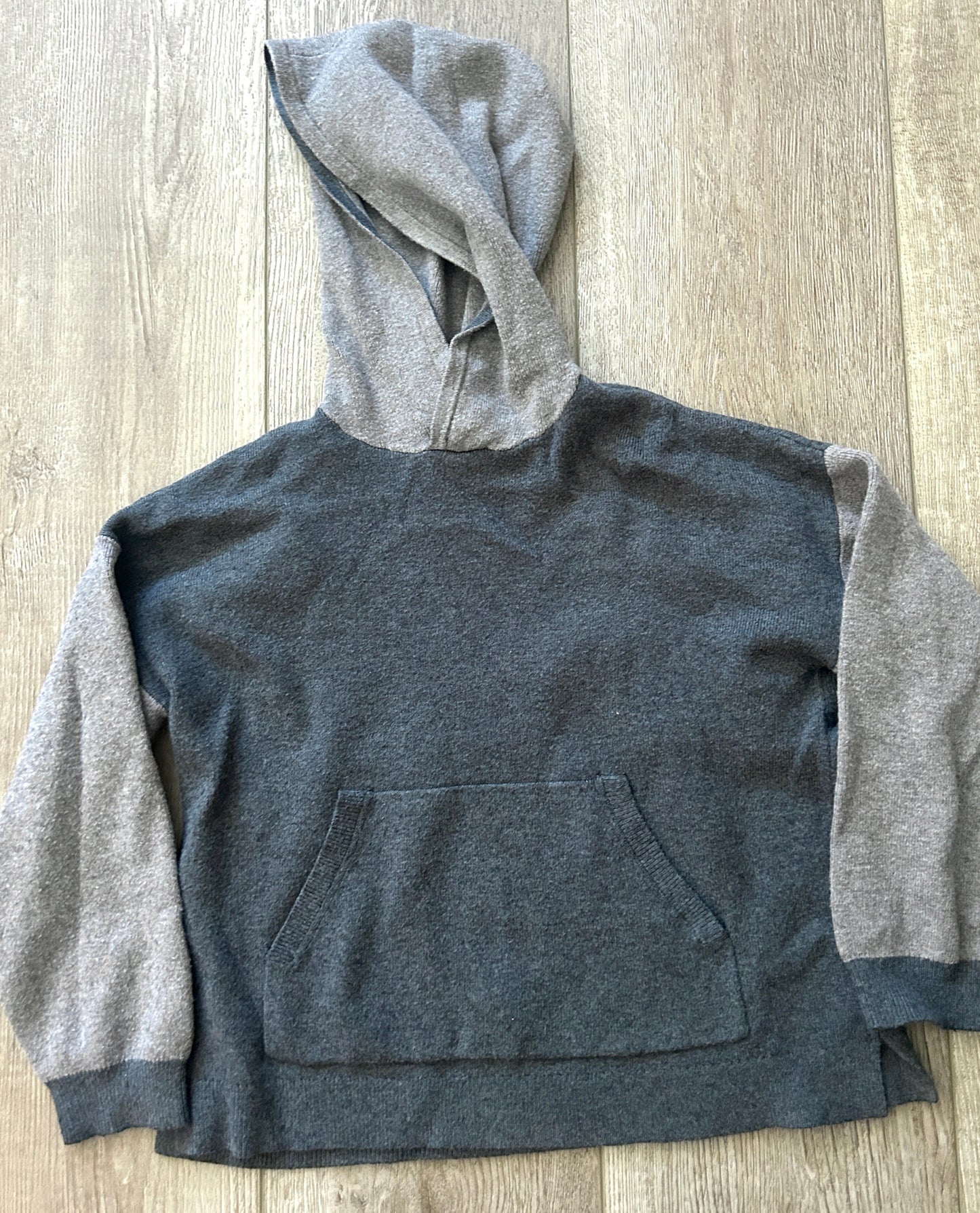 #15 *Reduced* Zara (fits like 5/6) Sweater Hoodie
