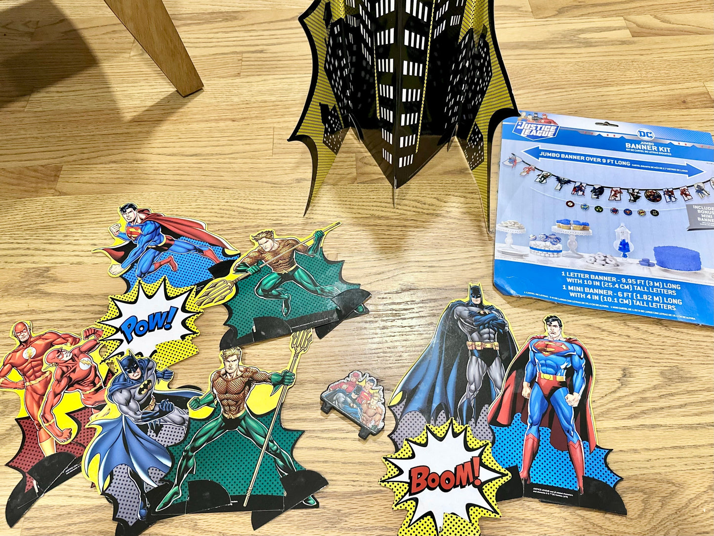 #198- DC Justice League, Batman Superhero Birthday Party Decor