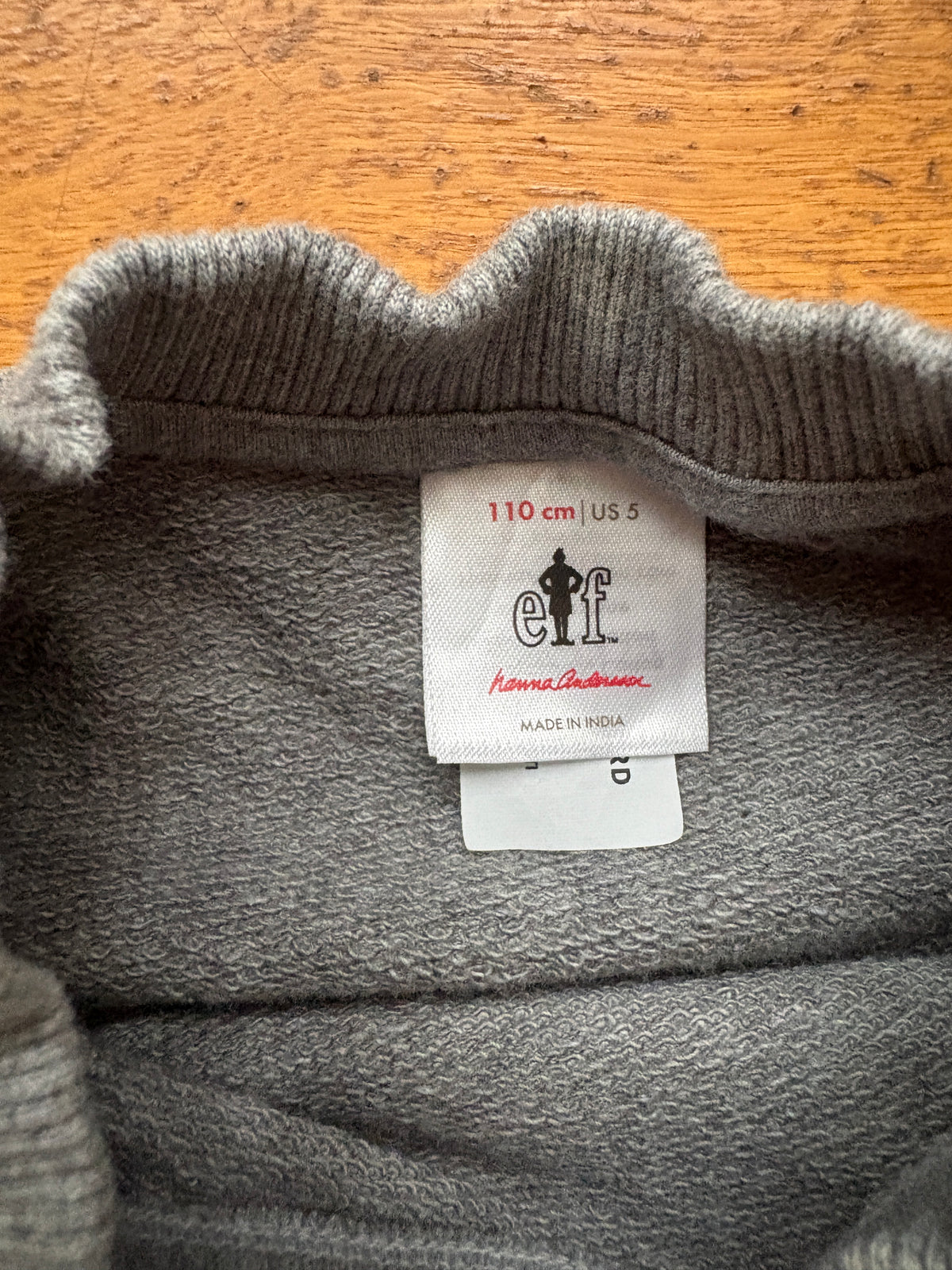 #116 Hanna Andersson Elf Christmas sweatshirt size 5