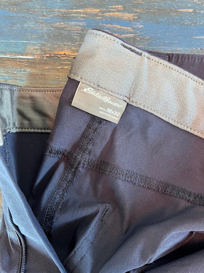 Seller #94: Men'a Eddie Bauer Golf Pants, Navy, Size 36 x 32
