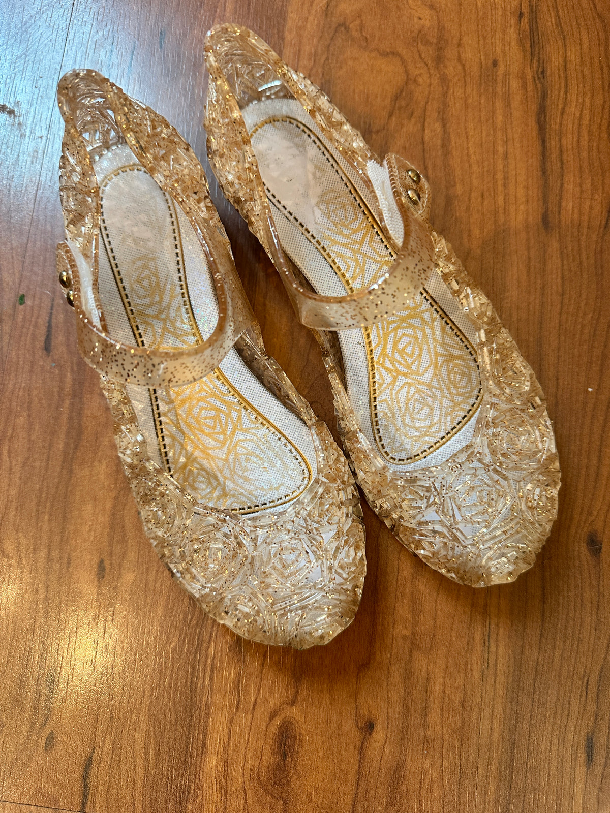 #48 Girls Shoes 13