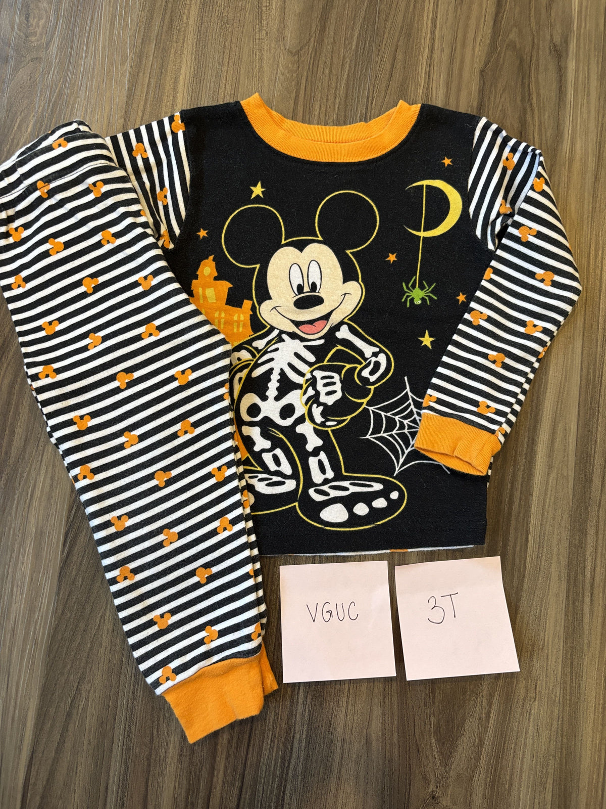 #138 - VGUC 3T Minnie Mouse Halloween PJs