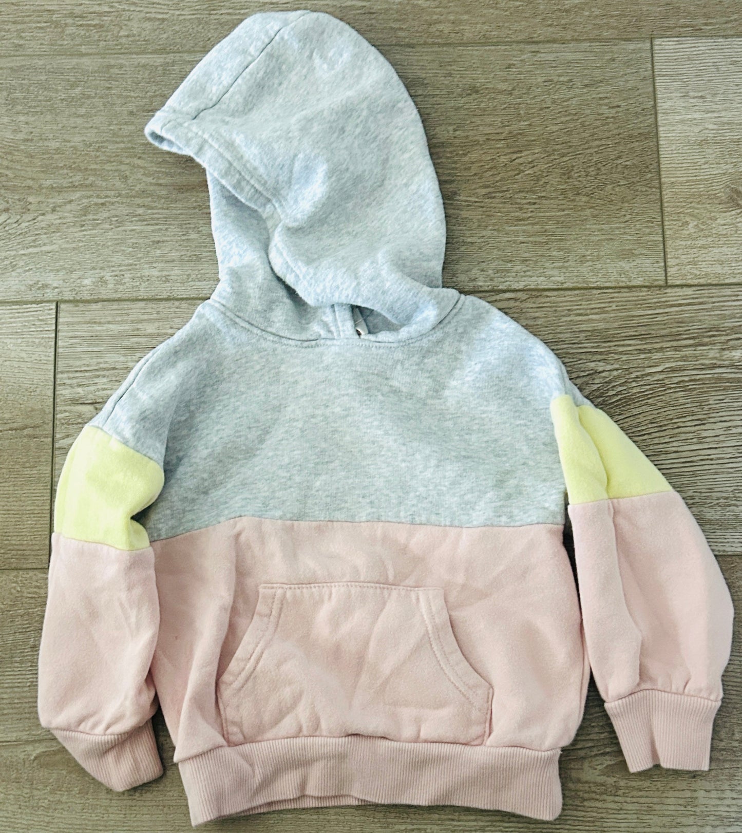#15 H&M 2t Basic Colorblock Hoodie