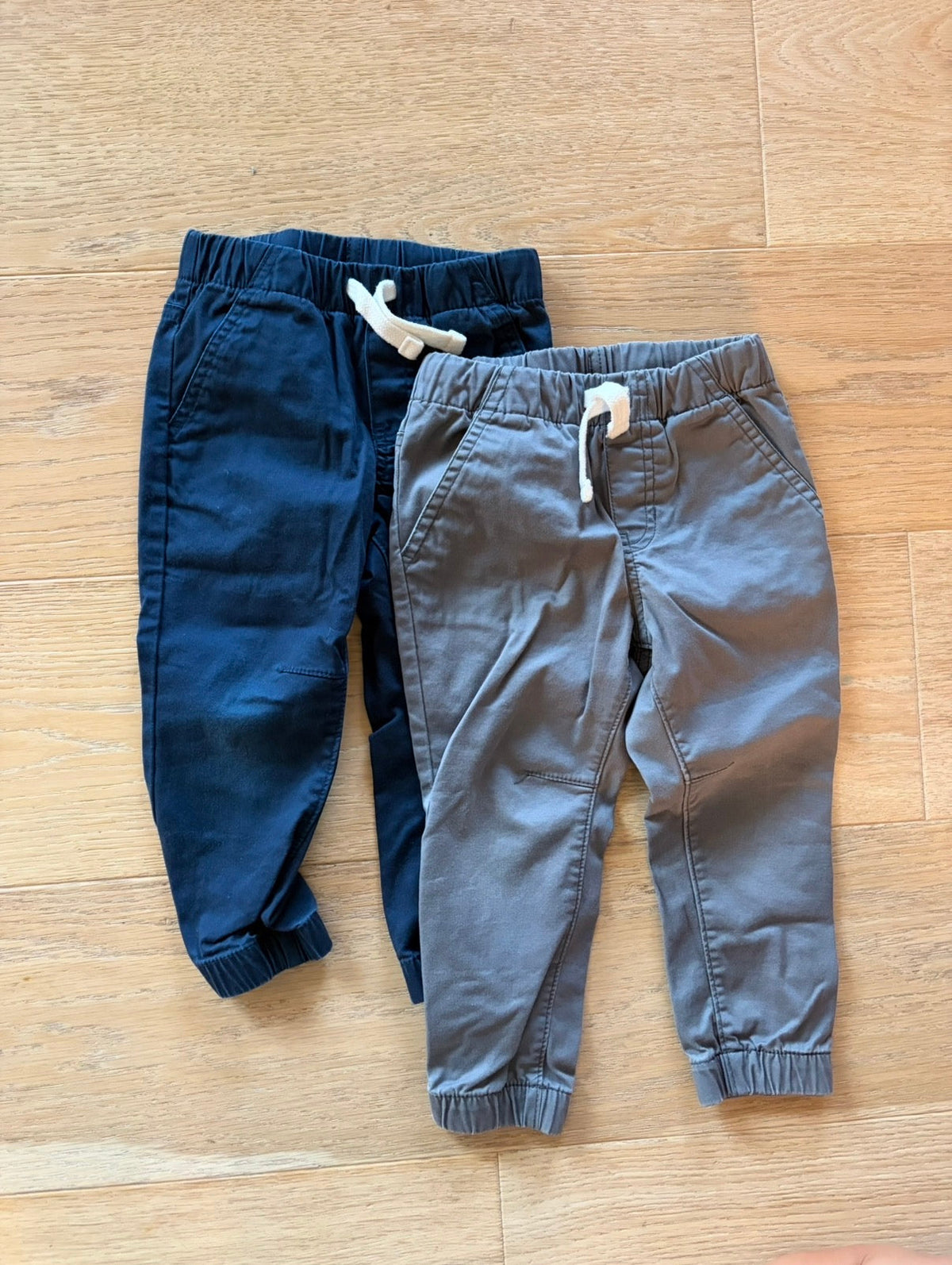 #158 Cat & Jack Boys Size 2T Joggers Set
