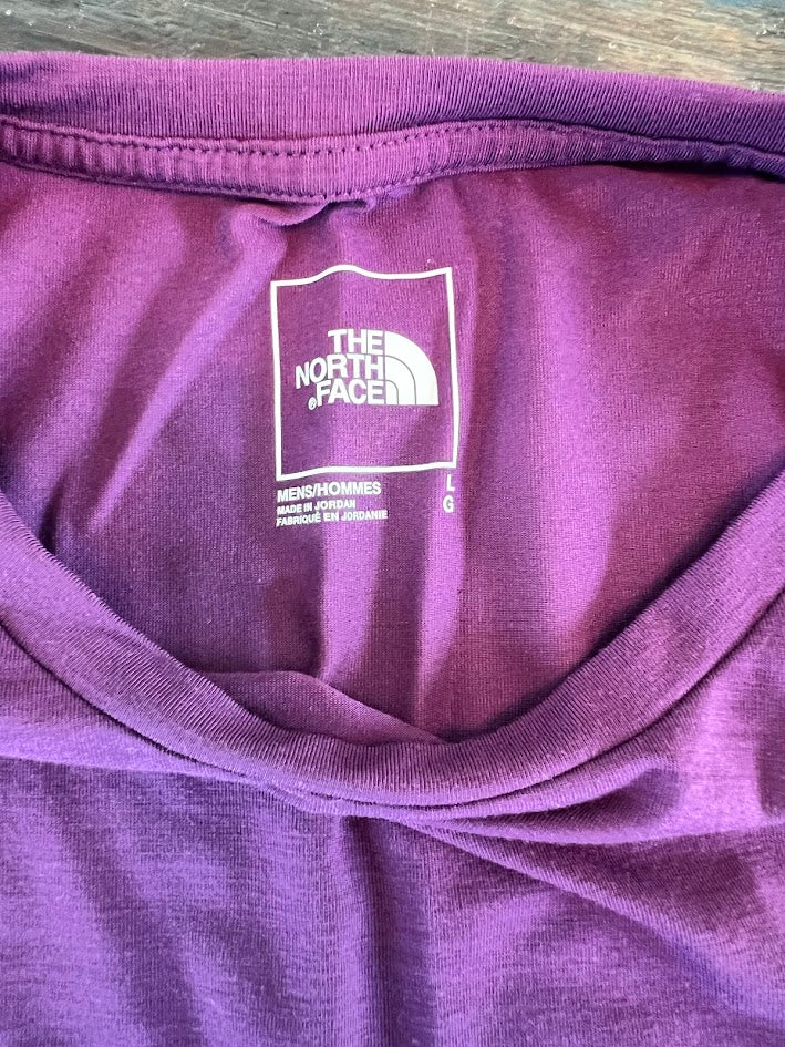 Seller #94: Men's The North Face T-Shirt, Size L
