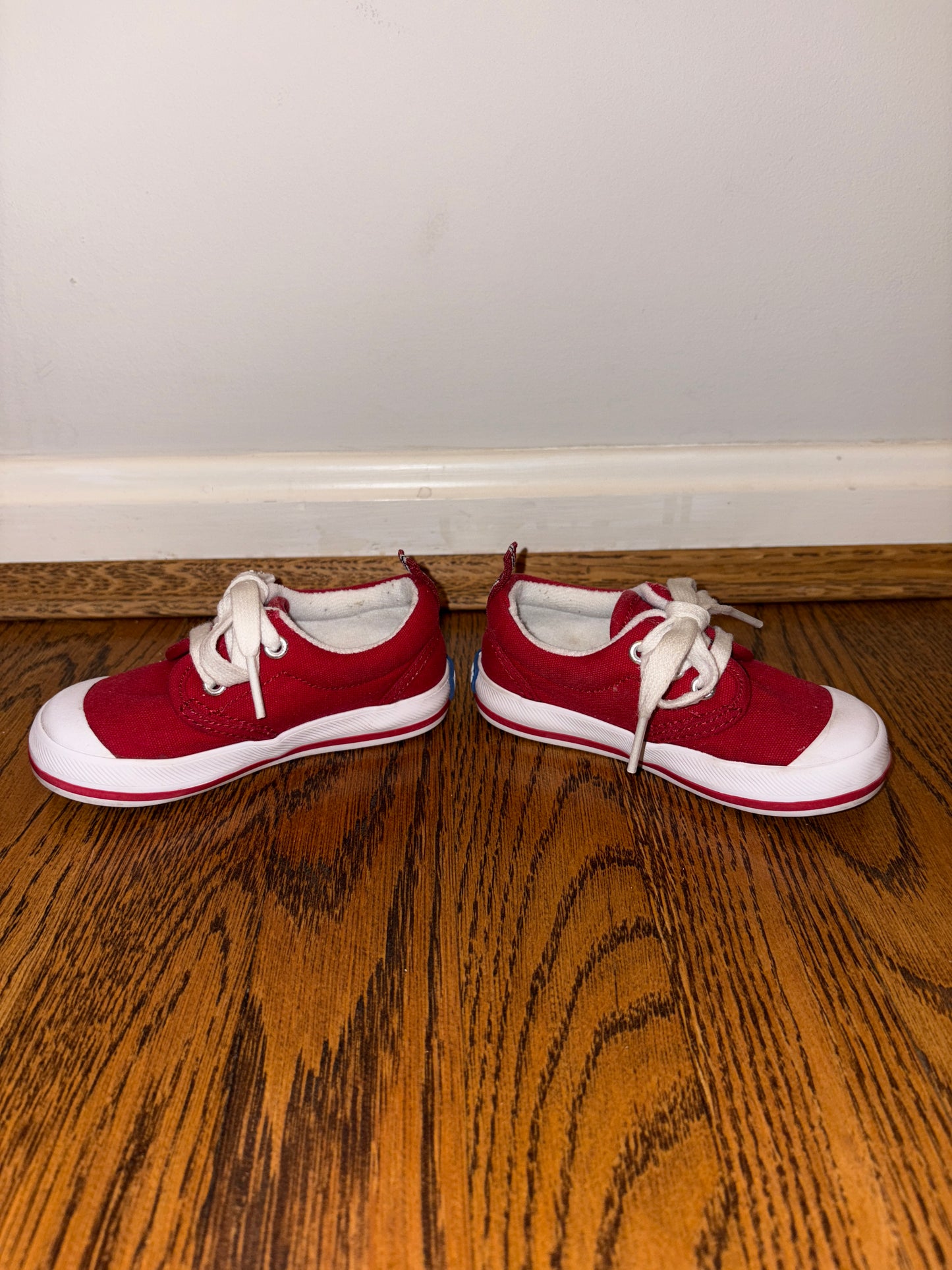 #103 • Boys • 5.5 • Keds • Red Converse Style Shoes