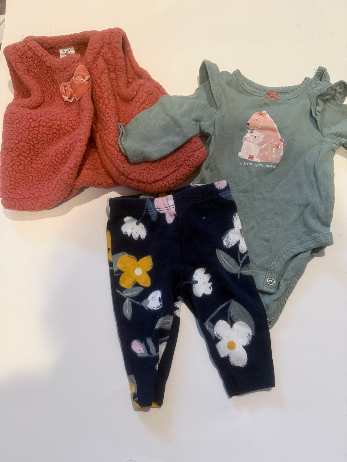#170 Carters bundle rose pink faux fur vest with bows, ruffle sleeve body suit with pink bears and “I love you mama” and navy pants with white and yellow flowers girls 3 months