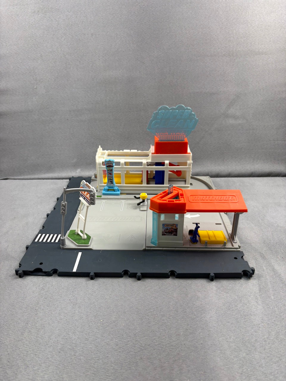 #39 Hot Wheels Super Clean Car Wash