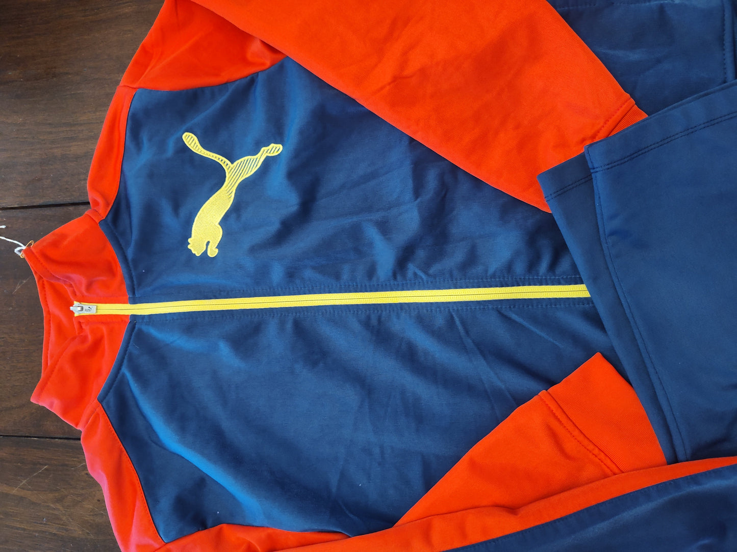 Seller 185: Puma Boys Outfit Size 14/16