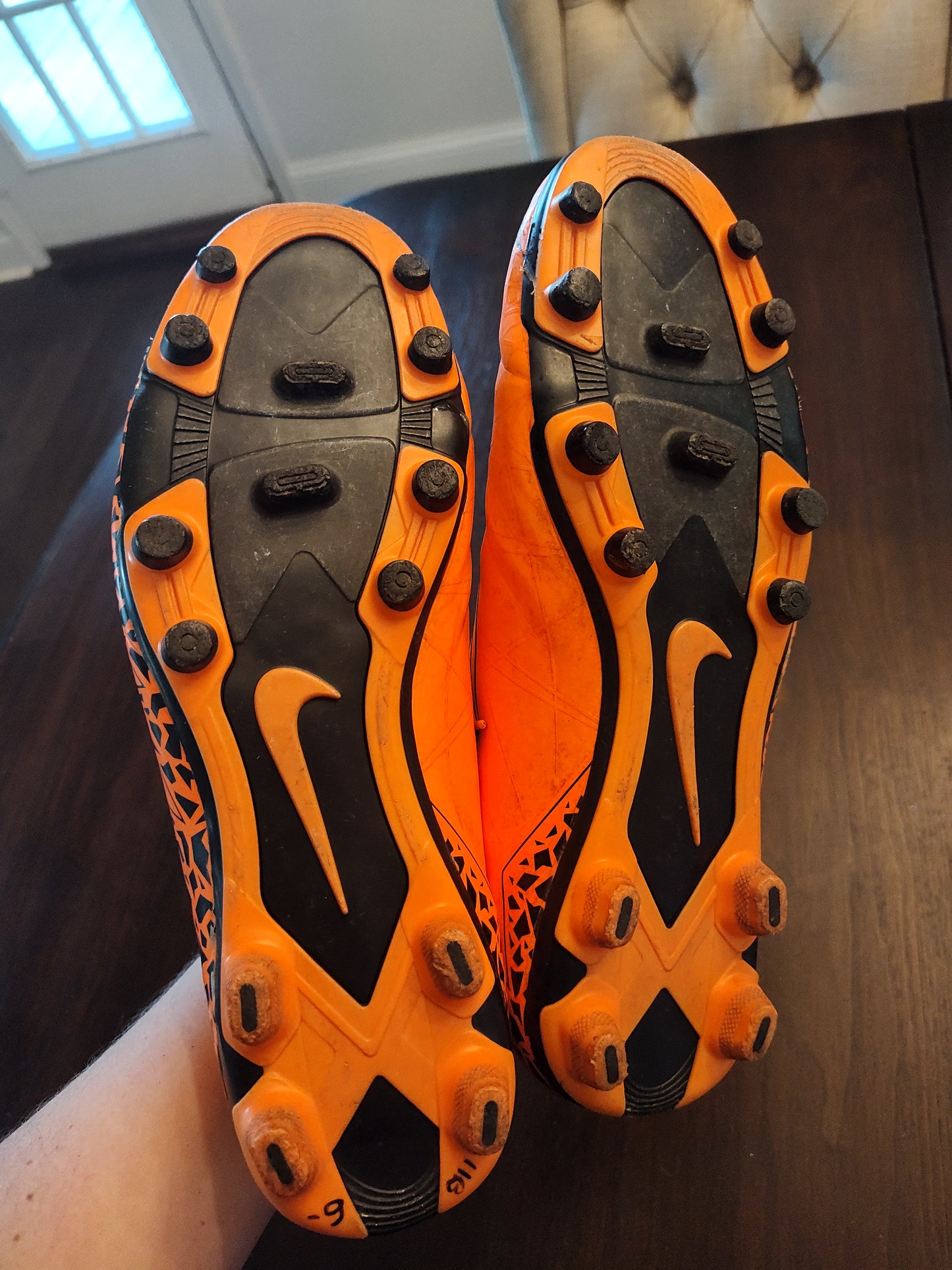 Seller 185: Nike Men's Soccer Cleats size 10.5
