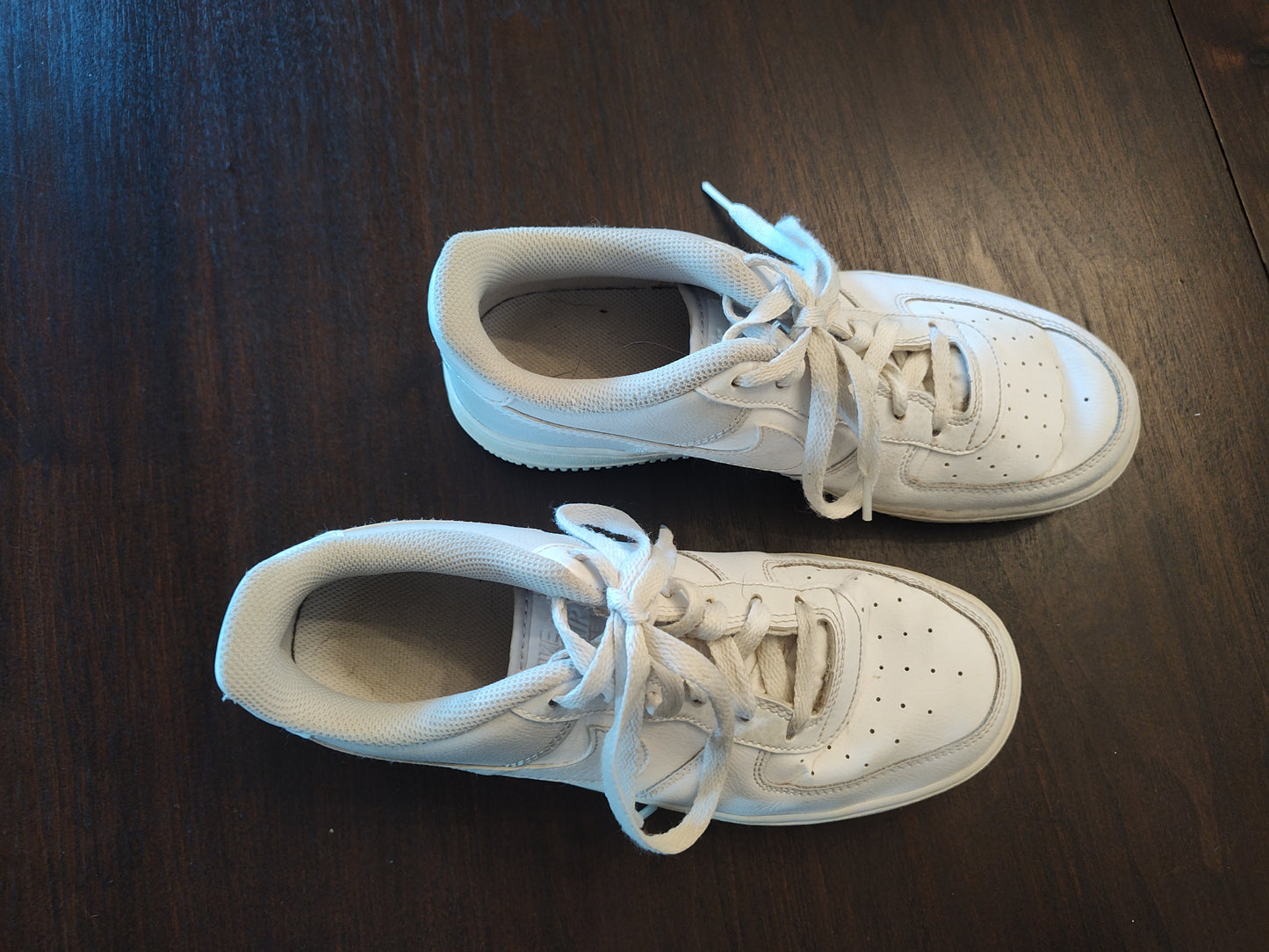 Seller 185: Nike Air Force 1s Girls size 7 youth