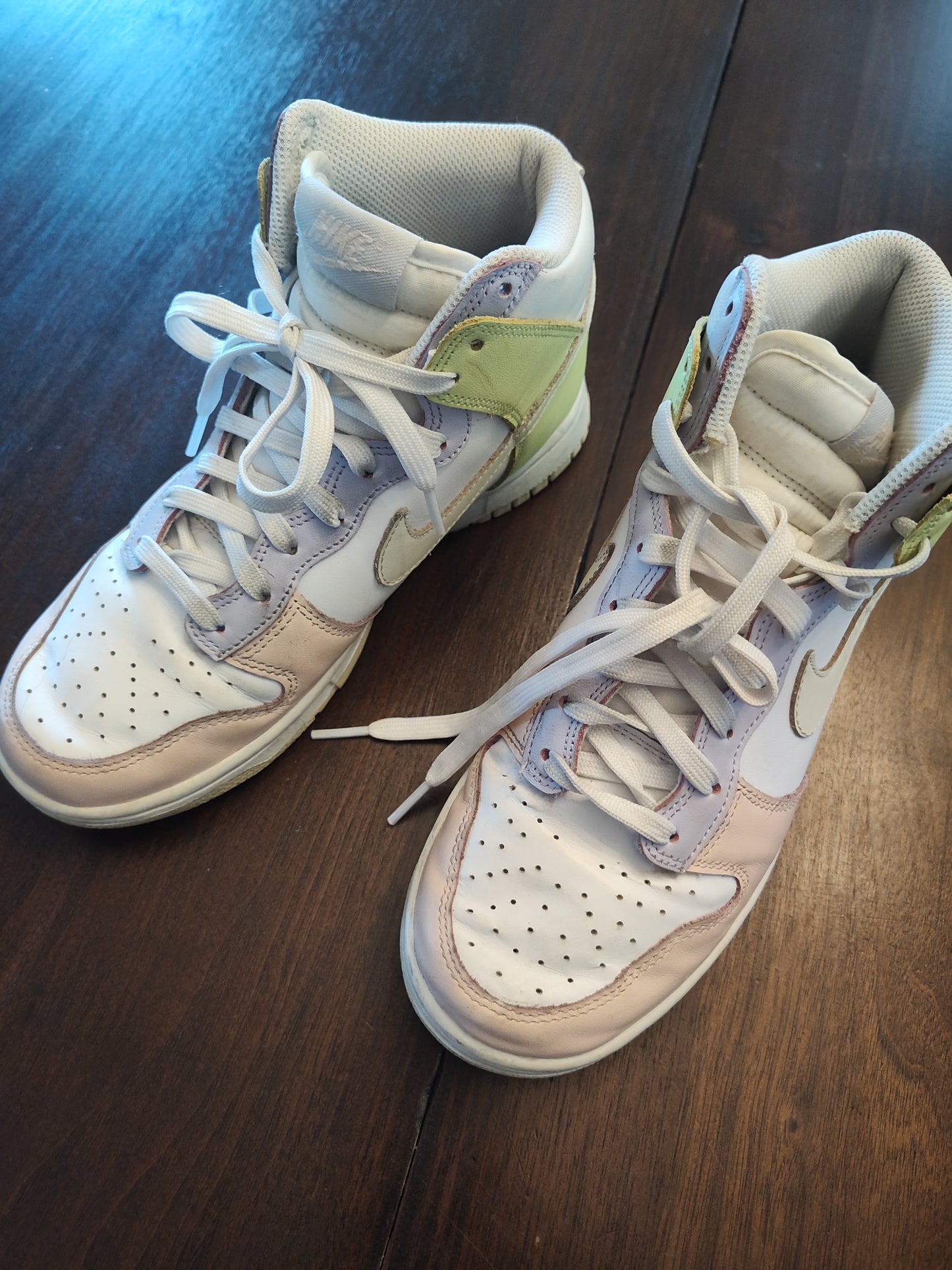 Seller 185: Nike Women's Shoes size 7.5