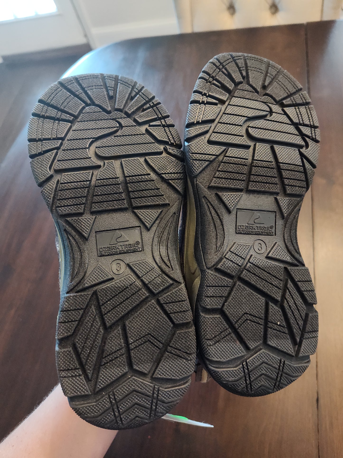 Seller 185: NEW Ozark Trails Boy's Hiking Boots Size 3 youth