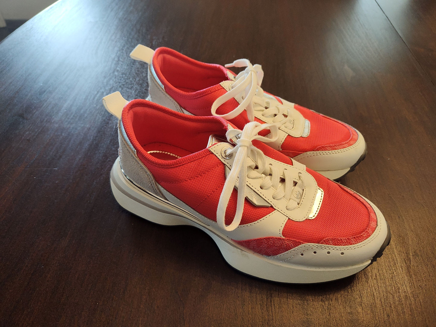 Seller 185: Michael Kors Women's Shoes size 6