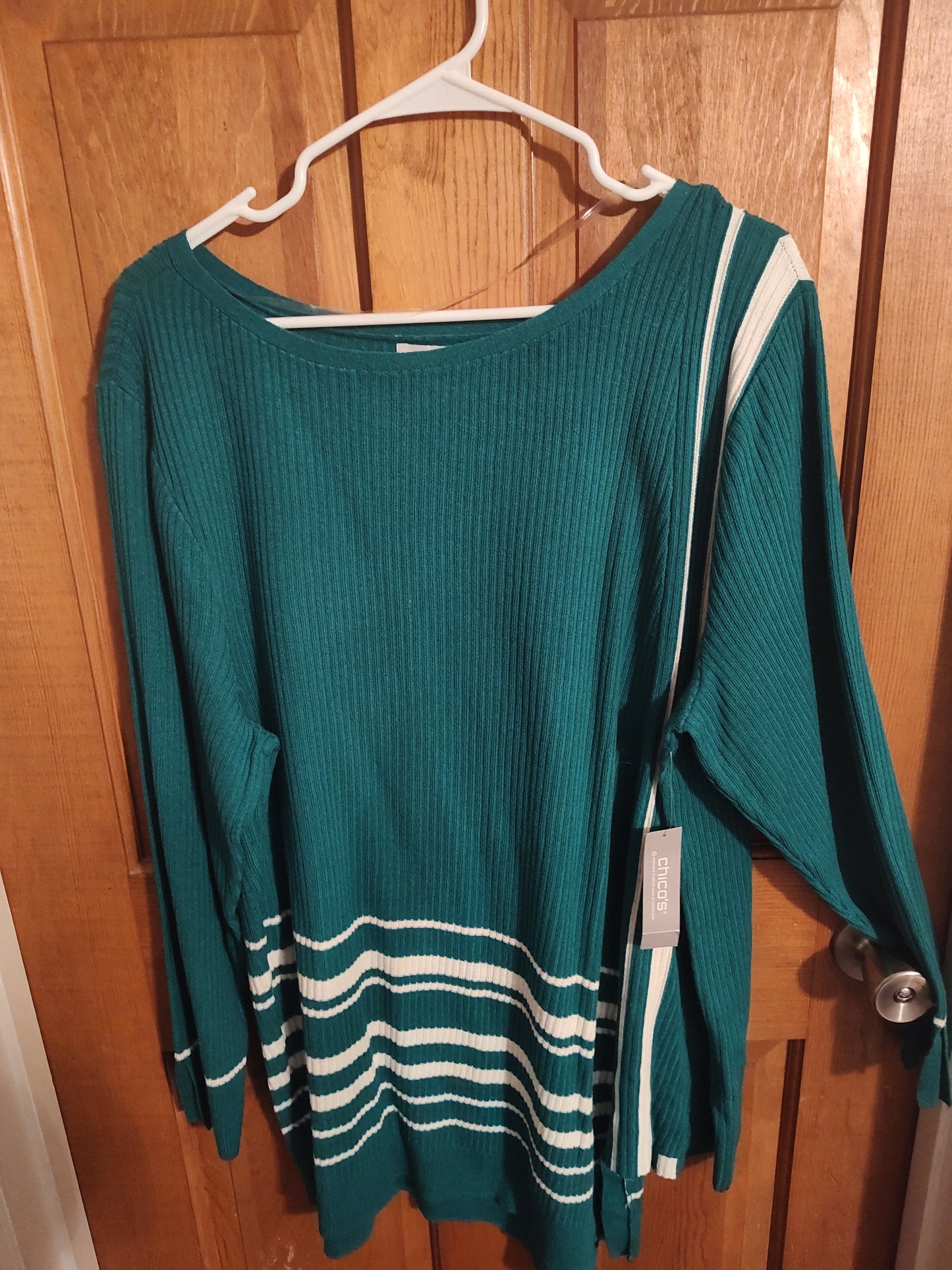 Seller 185: Chico's Jade Green Tunic Sweater size 4 (2xl equivalent)