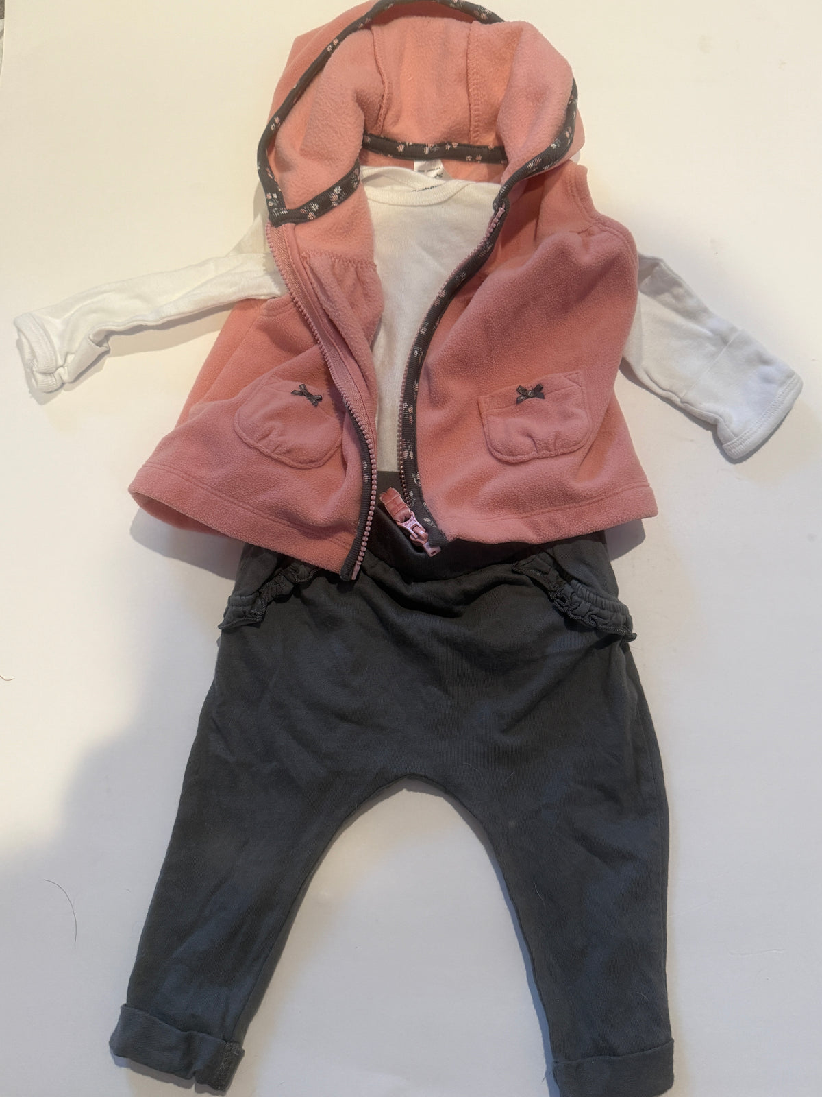 #170 3 piece outfit bundle—carters pink floral piping with bows on the pockets vest and gray ruffle pants and gerber white body suit girls 3 months