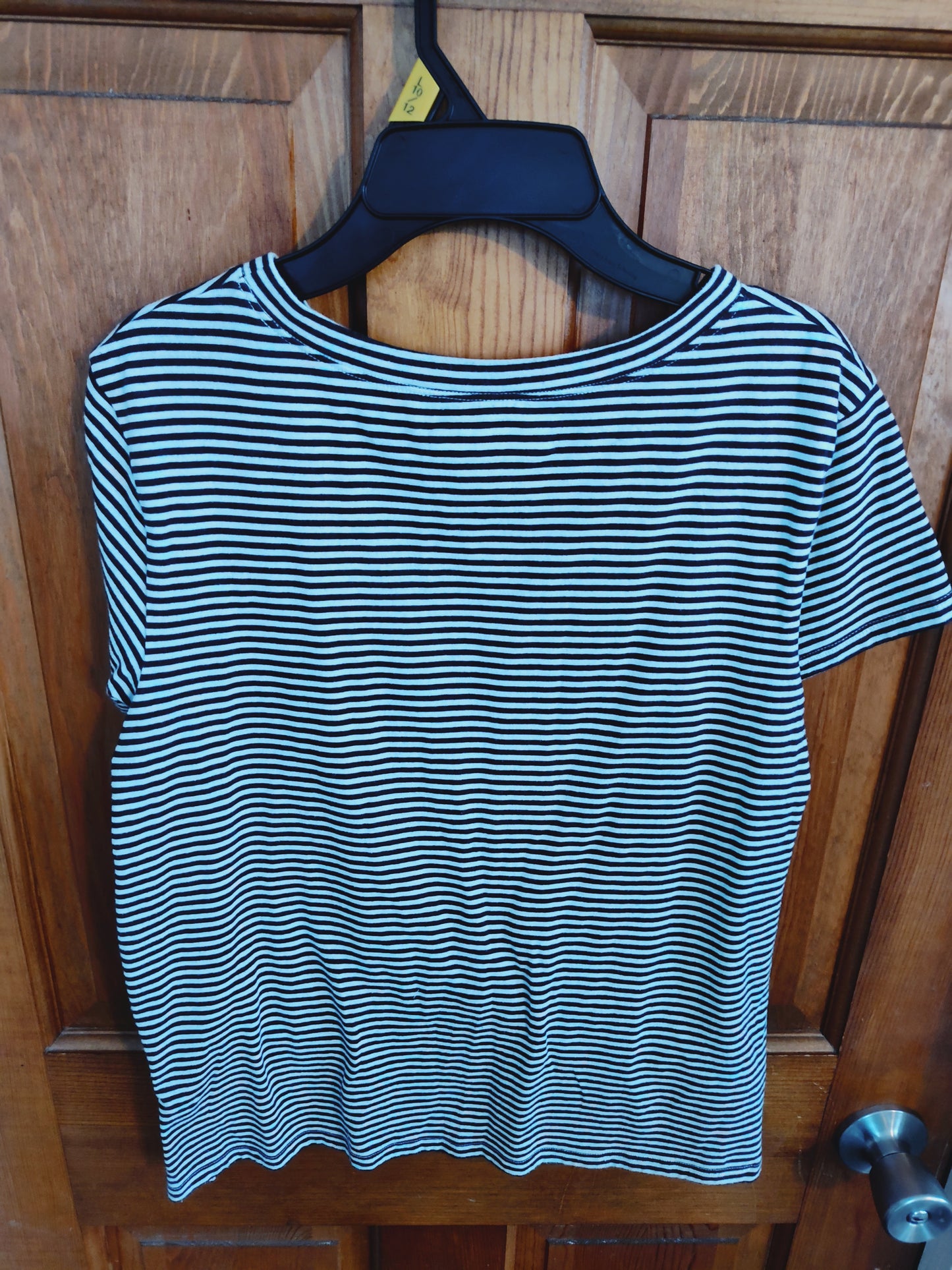 Seller 185: Abercrombie Kids Girl's top size 11/12