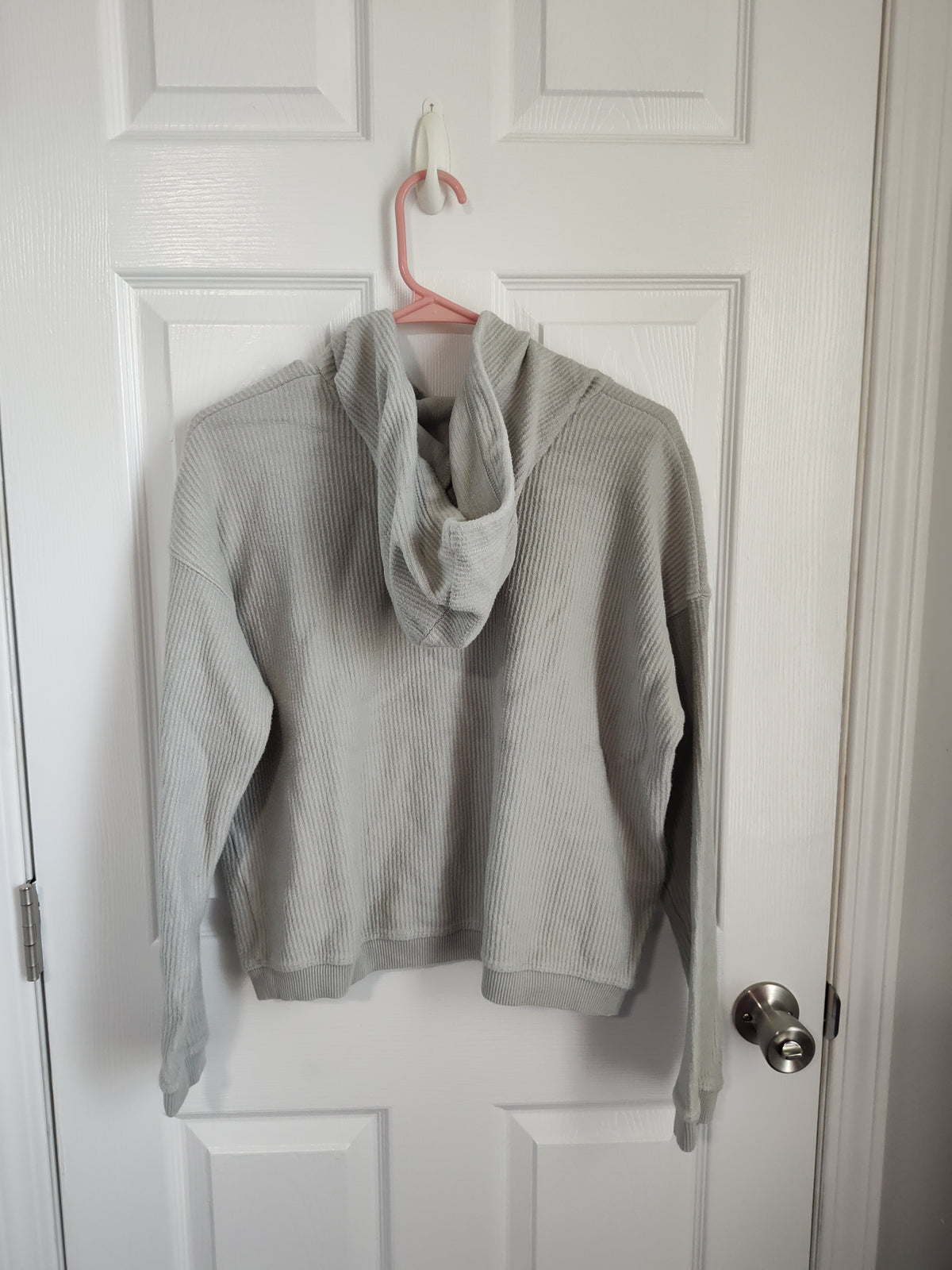 Seller 189: Aerie Women's Pullover Hoodies Size Small light green