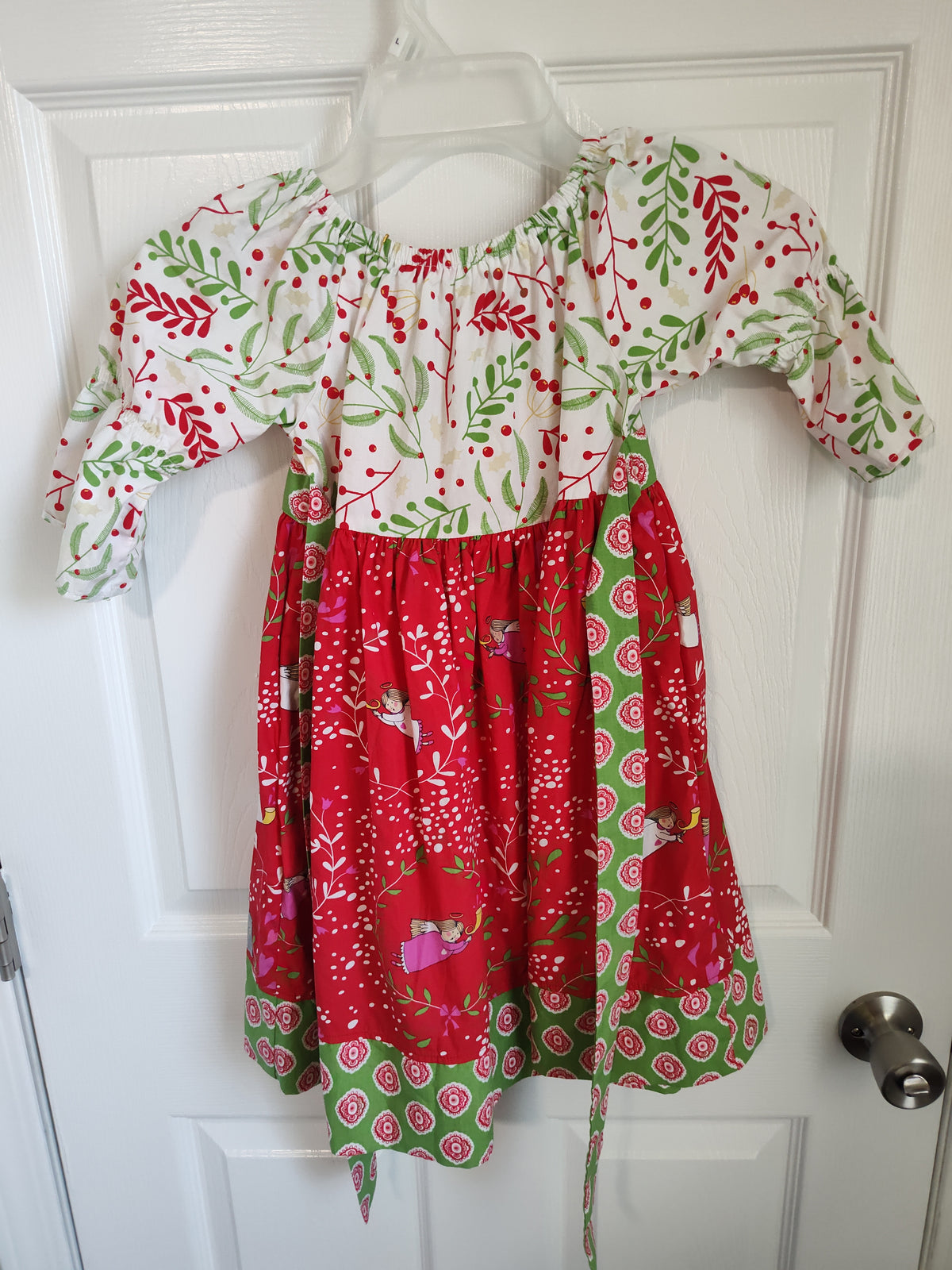 Seller 189: Eleanor Rose Holiday Dress Girls size 5/6