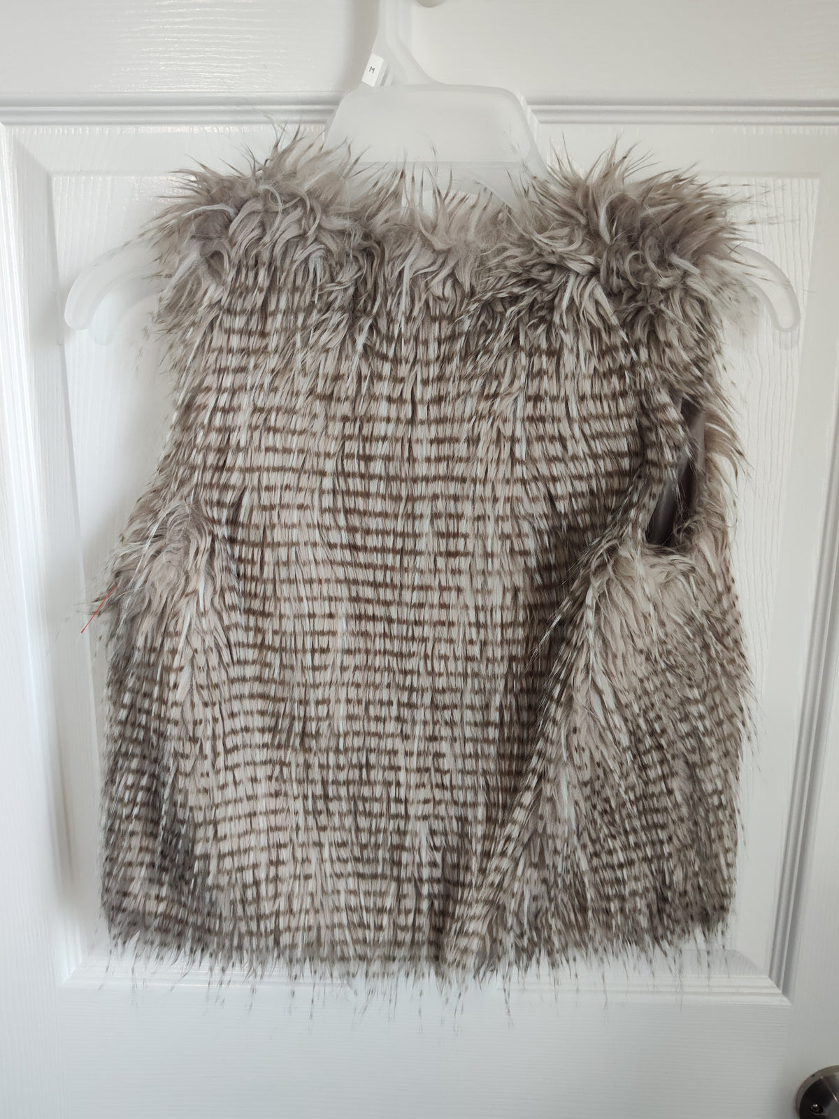 Seller 189: Freshman Faux Fur/Feather Vest Girl's size 10/12