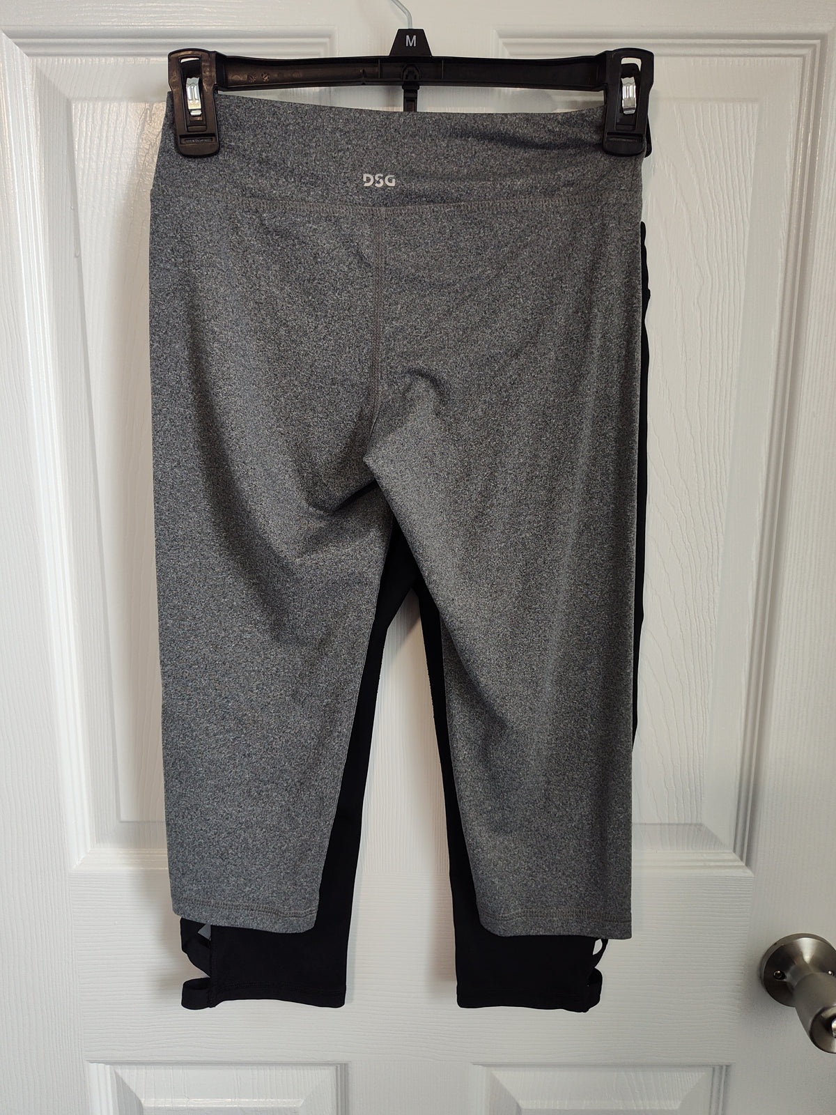 Seller 189: DSG & Ideology Athletic Capri Leggings, Girls size M (10)