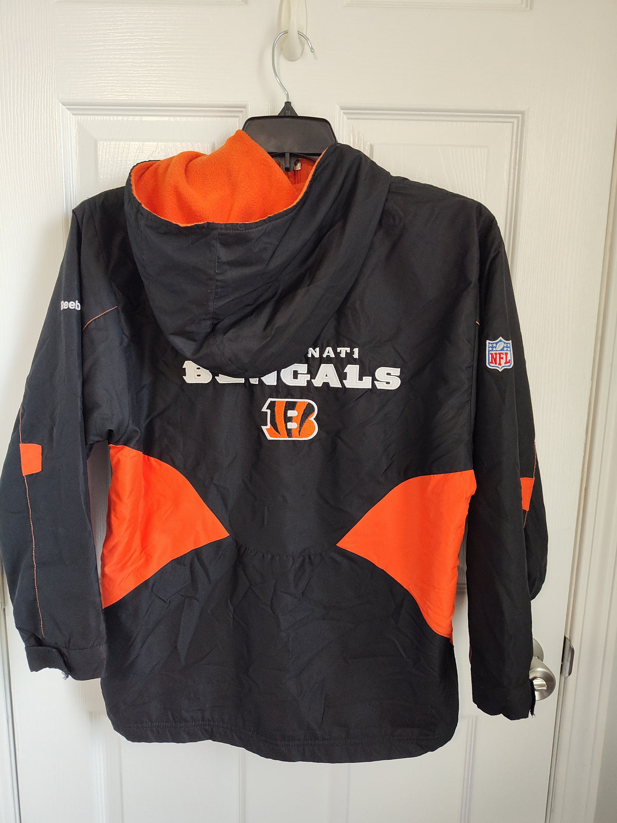 Seller 189: Reebok On Field Bengals Coat (lined inside) boys size 14/16