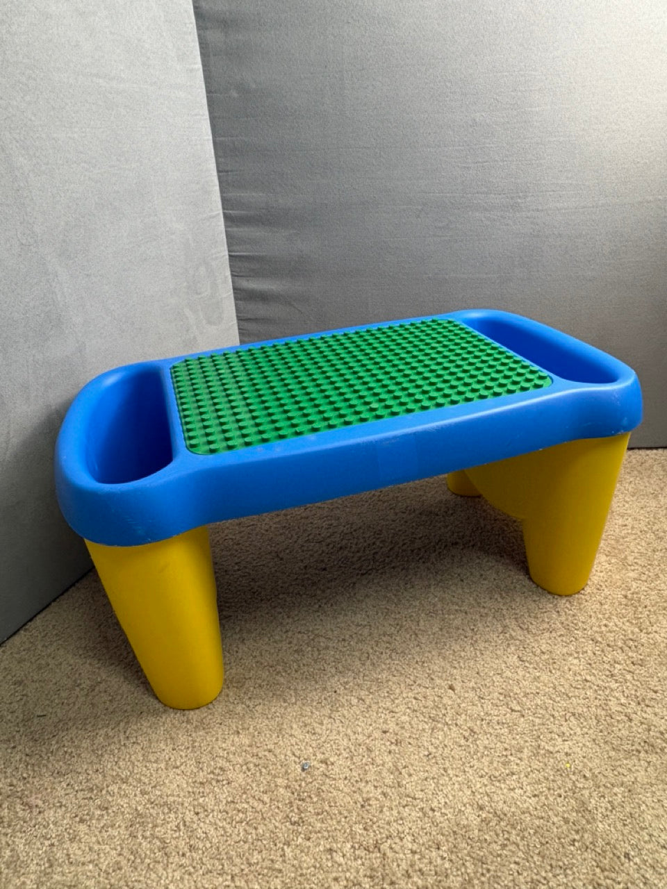 #39 Lego Duplo play table- vintage