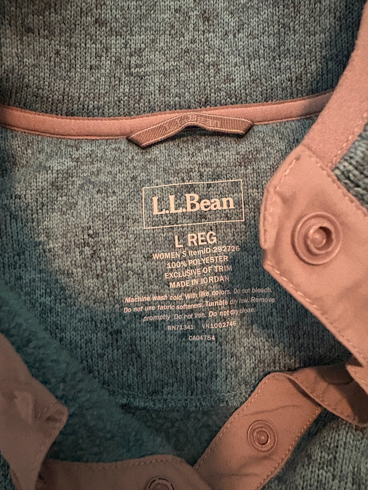 #116 Women’s LL Bean quarter snap pullover large