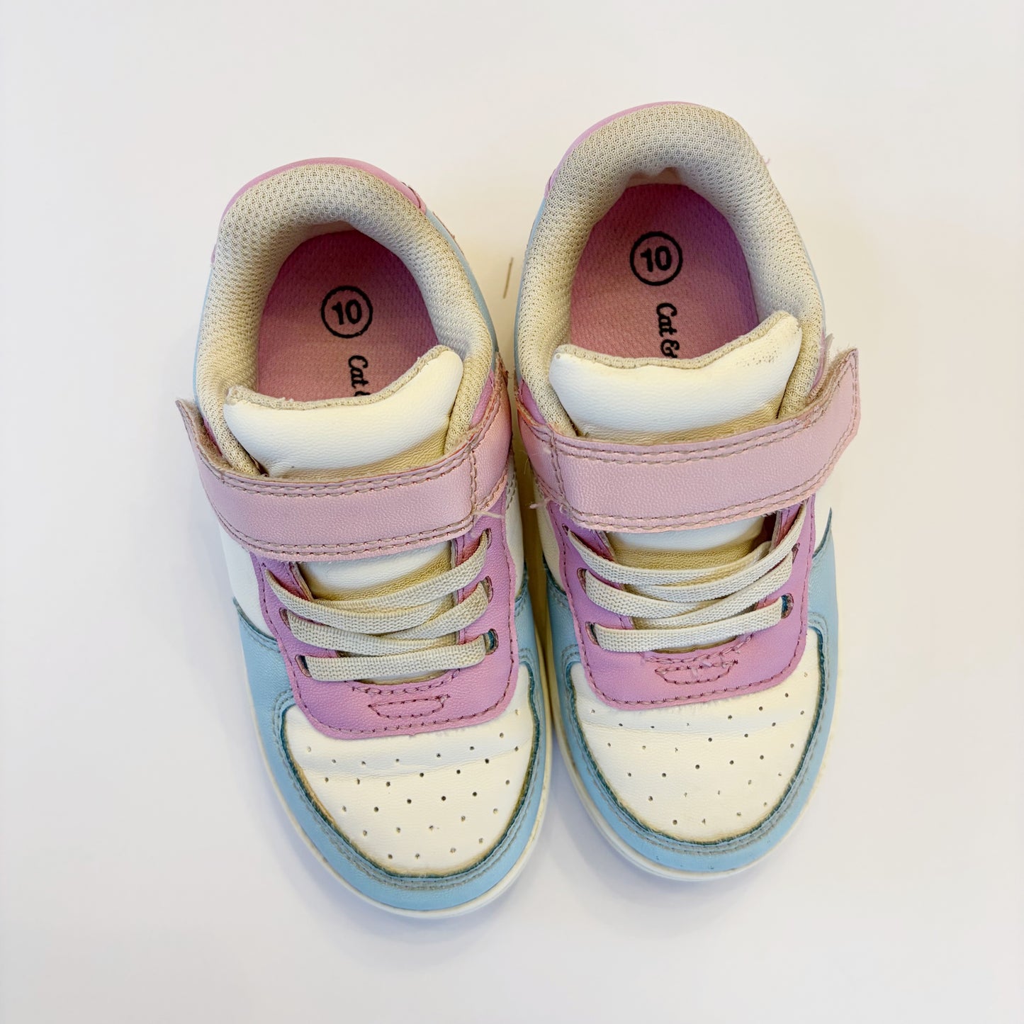 #79 | Size 10 | Cat & Jack Girls Sneakers