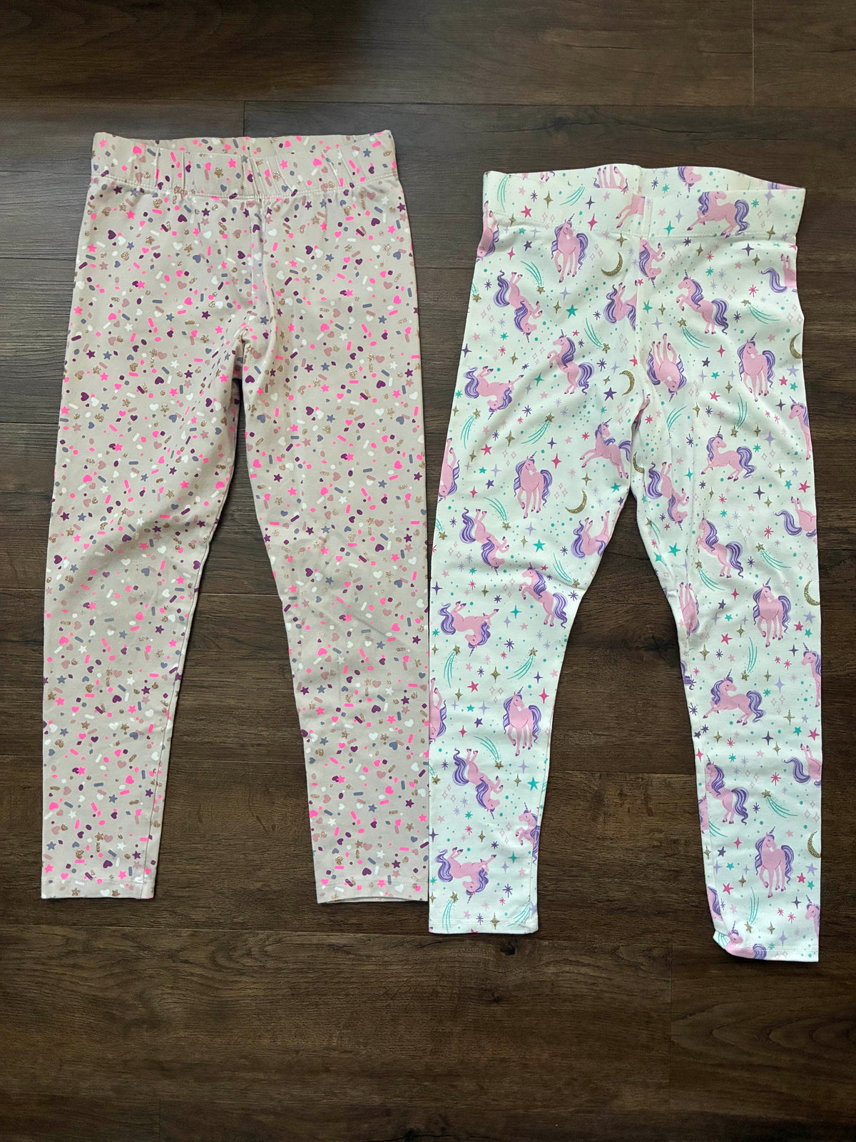 #126 2 Pairs - Unicorn & Heart/Star Printed Leggings M 7/8