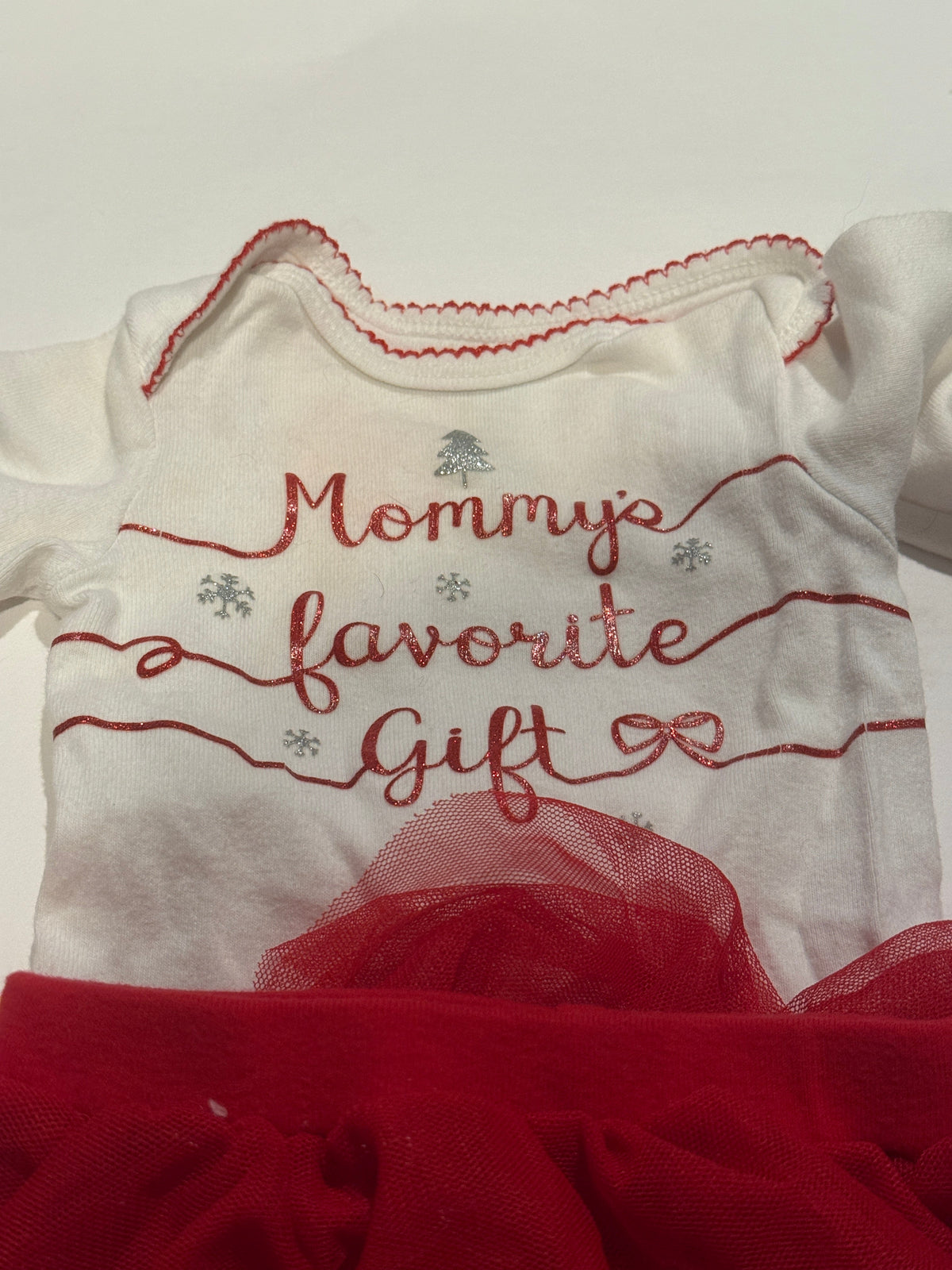 #170 carters “mommy’s favorite gift” bow shirt with tulle skirted pants girls 3 months
