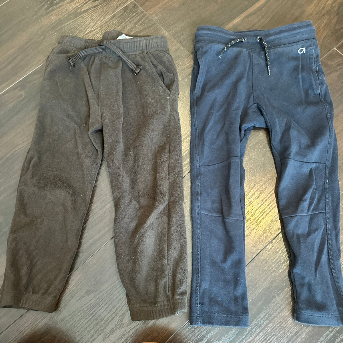 #48 Boys Pant Bundle (gap/Carters) size 4t