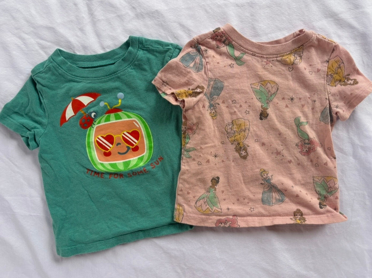 #119 Girls Character Tees Old Navy 12-18 month