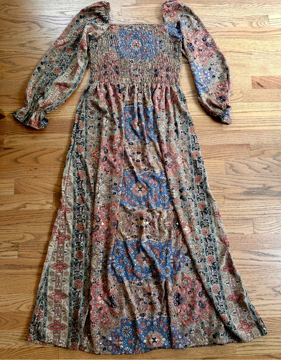#198- Women’s, Boutique, Maxi Dress with Gold Accents- Size Medium