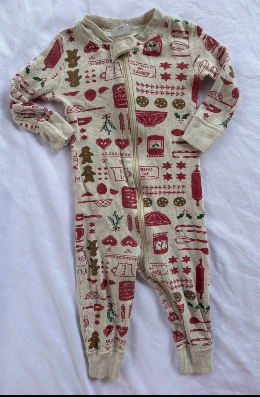 #119 Hanna Andersson 12-18 months holiday baking pajamas