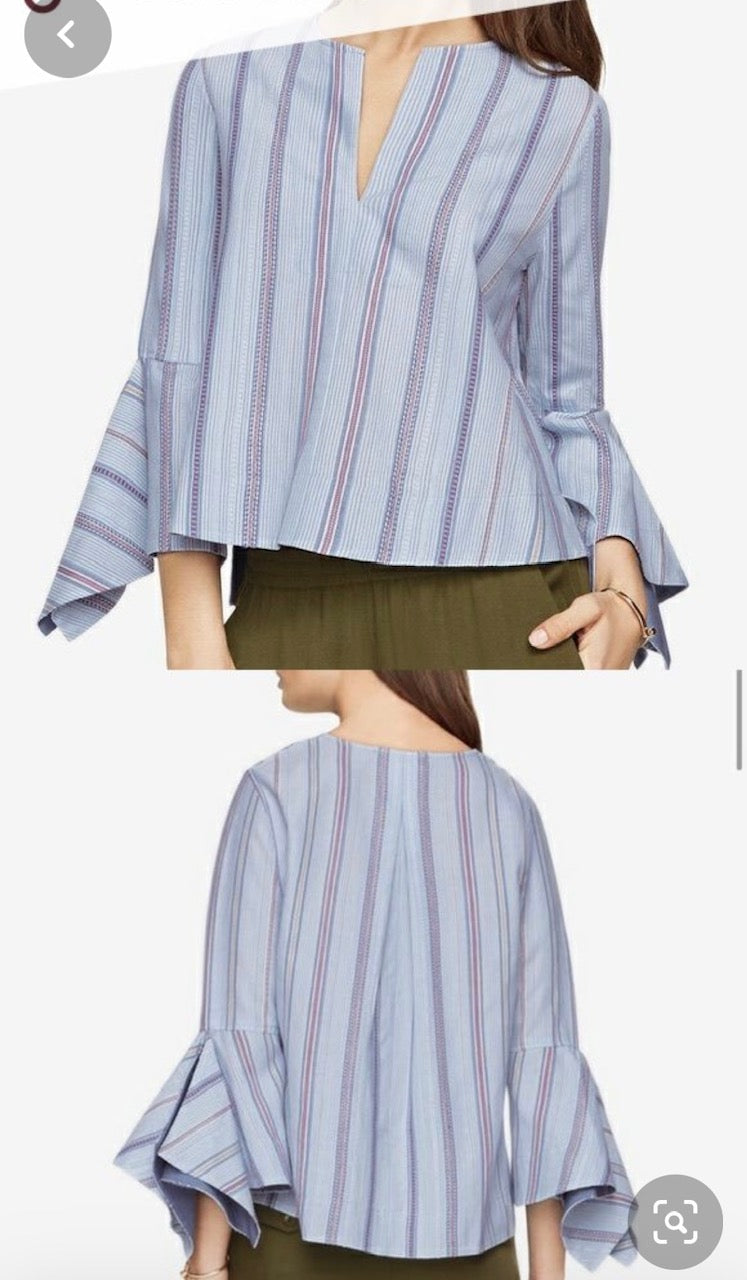 #70 Women's BCBG top size small EUC