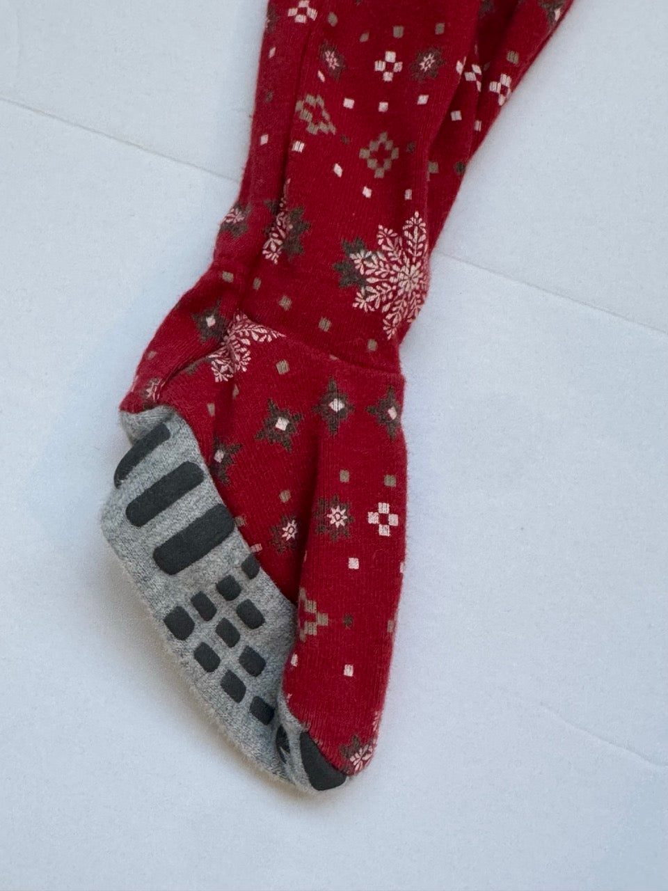 #82 The Honest Company Red Footie Winter PJs Gender Neutral Size 12M
