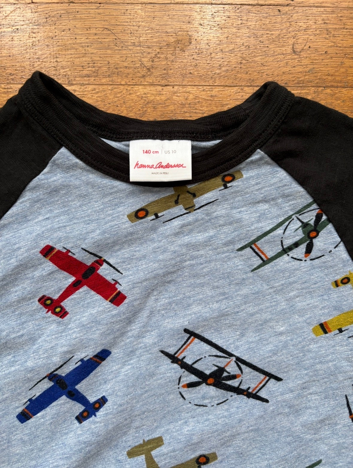 #116 Hanna Andersson boys airplane long sleeve shirt 10