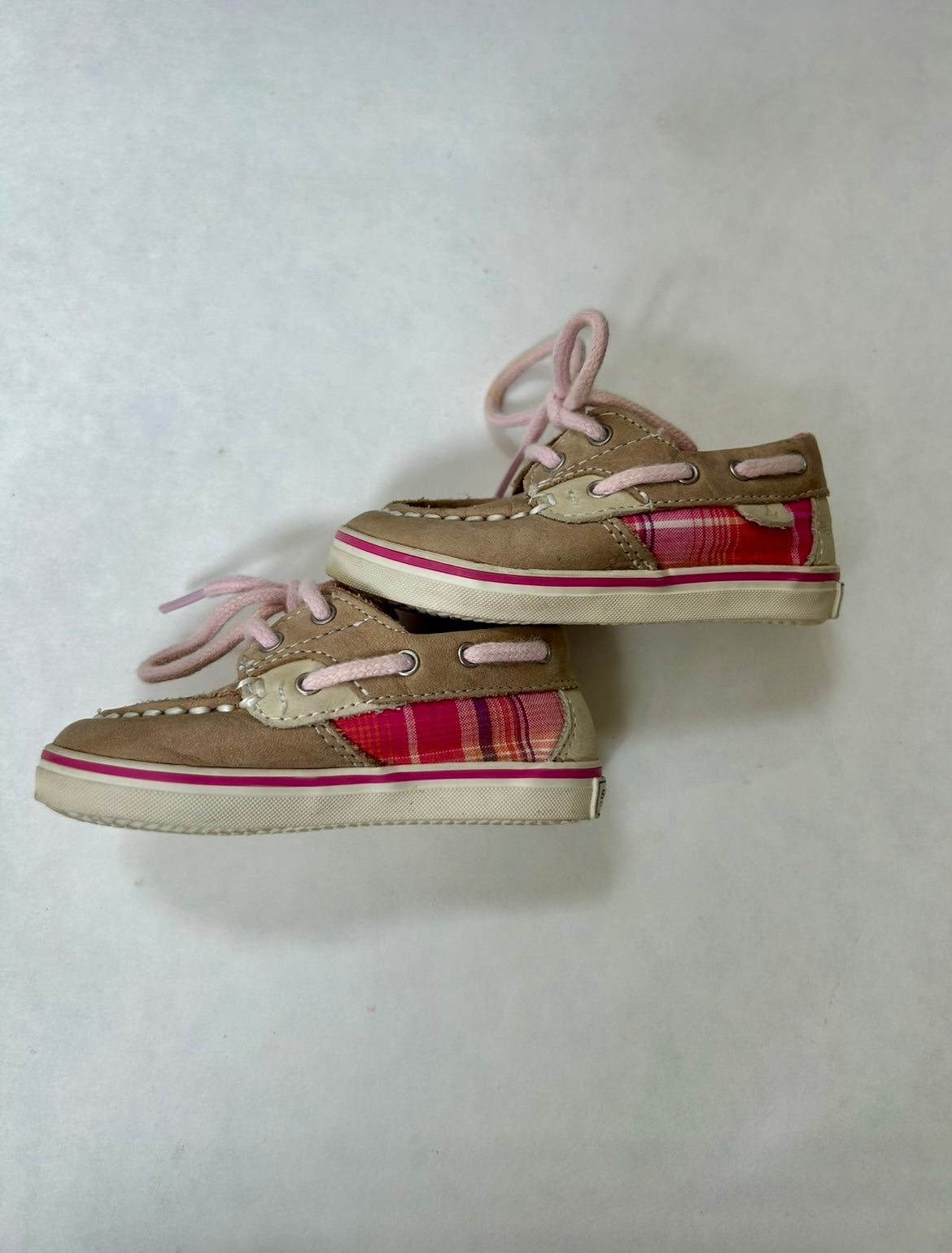 #200 Girls Size 3 Sperry shoes pink plaid