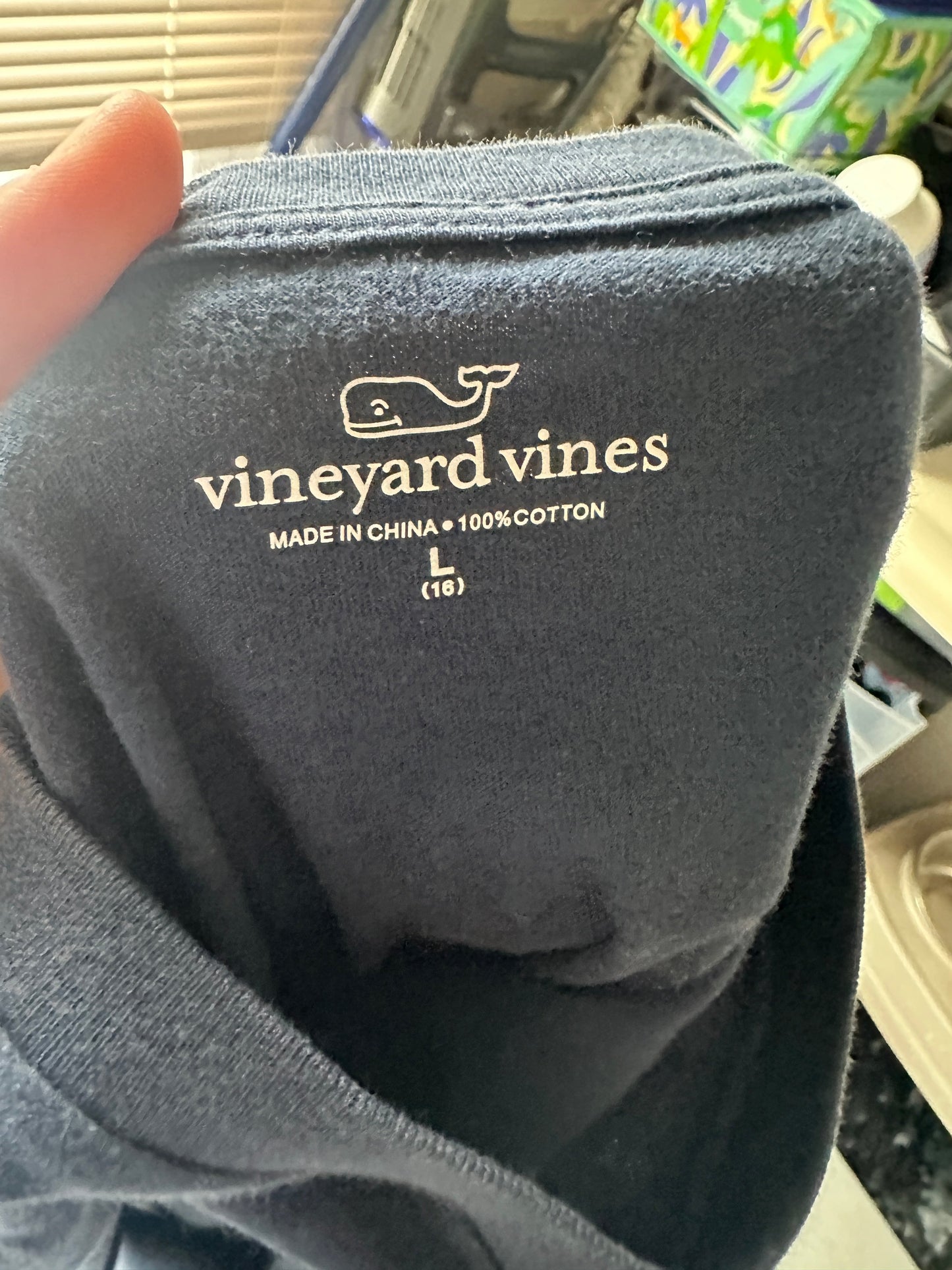 #218 vineyard vines Tshirt Sz L(16)