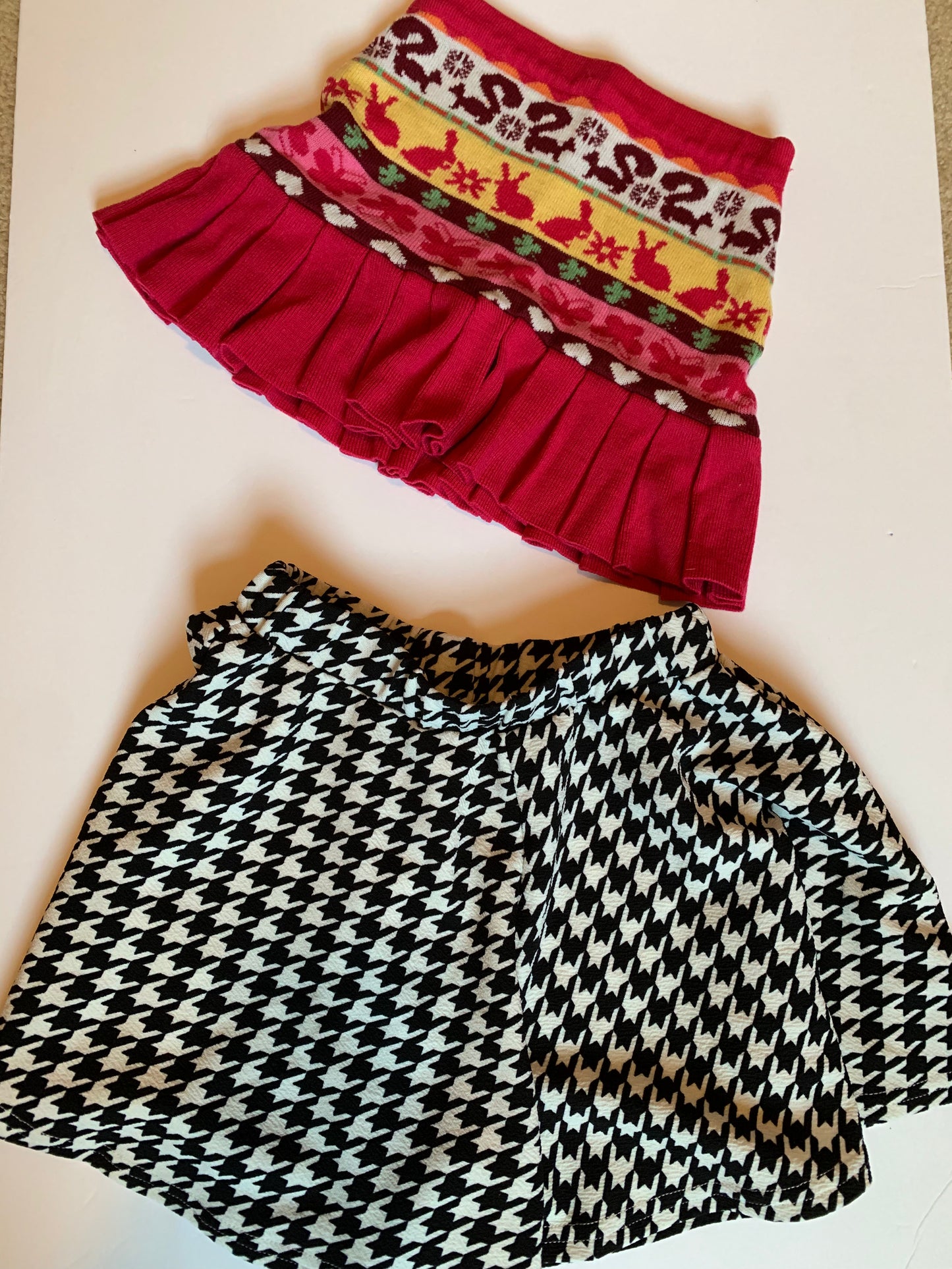 Seller #2 - Girls 4T Skirt / Skort Set