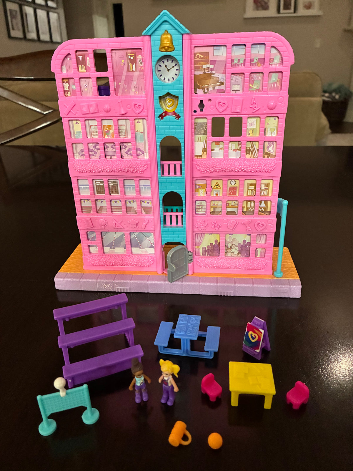 #126 Polly Pocket Mighty Middle School Playset