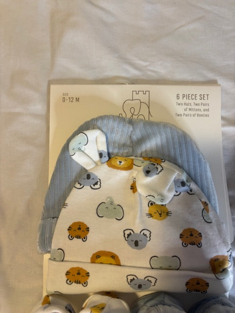 #210: Hat, Mittens, Socks Set- BRAND NEW