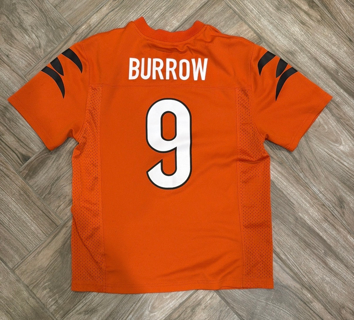 #198 youth medium Bengals Jersey