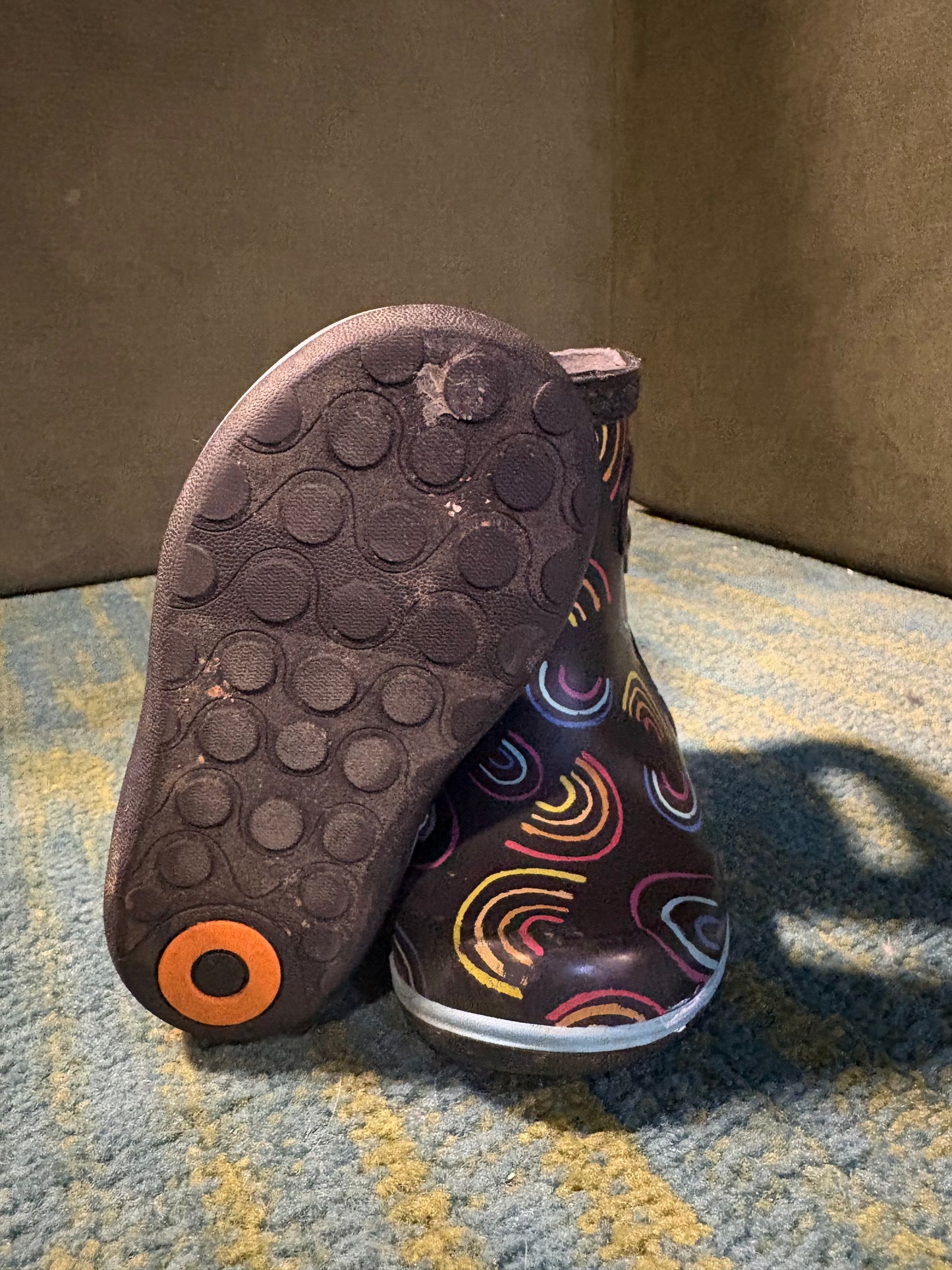 #35 Reduced Rainbow Bogs Rain Boots sz 6