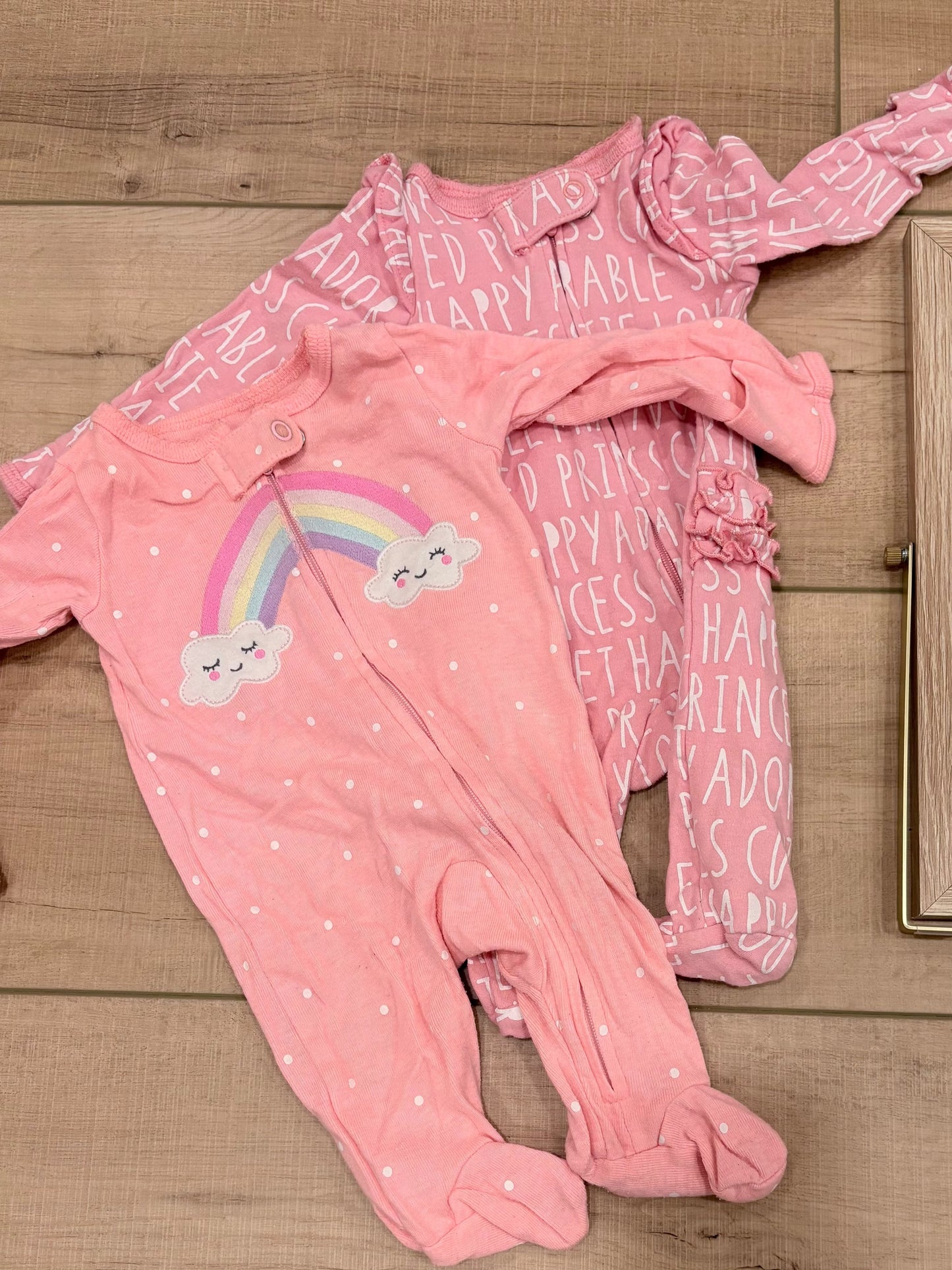 #37 NB Girls Zipper Sleepers Pink Ruffle Butt and Rainbows