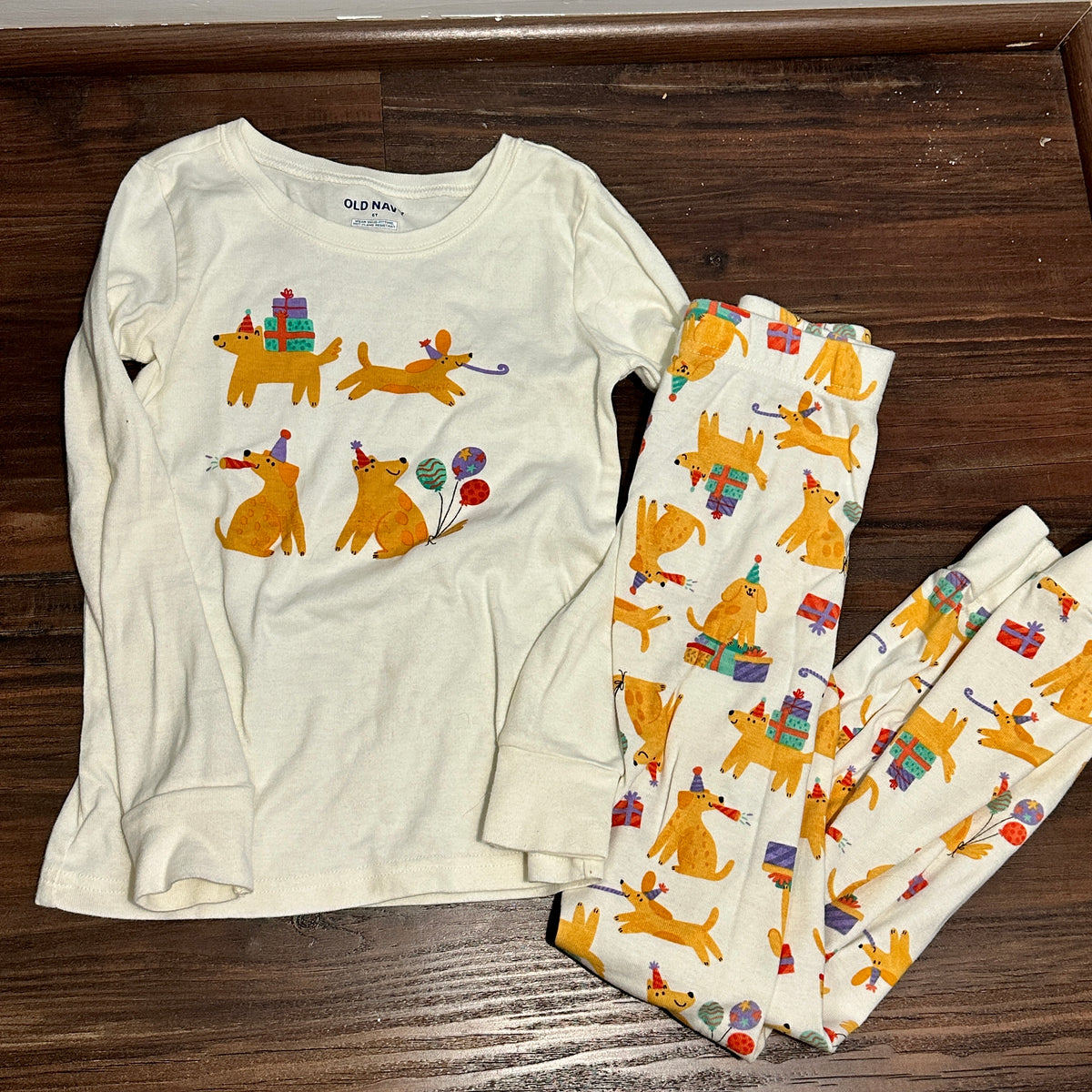 #48 Old Navy Birthday PJs Girls 6