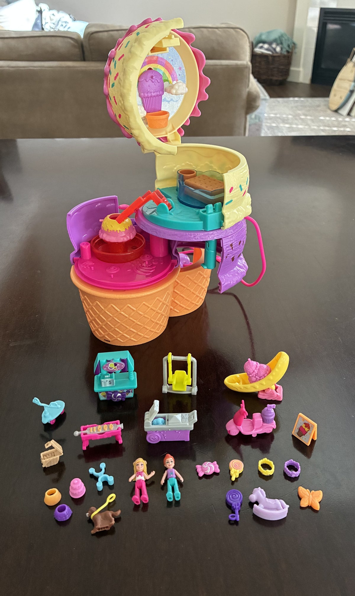 #126 Polly Pocket Spin and Surprise Ice Cream Playset
